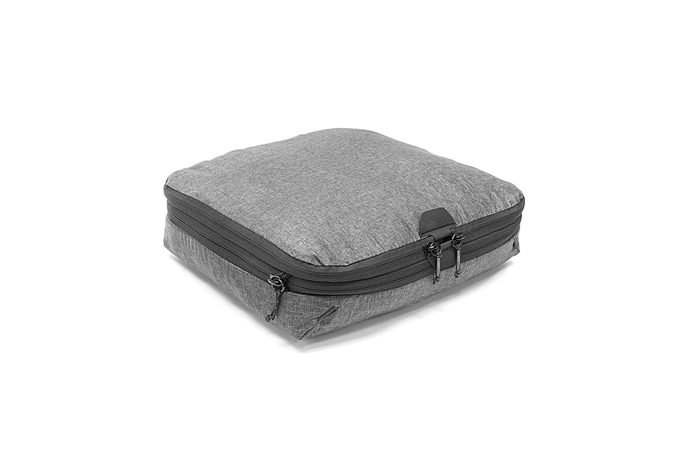 Alt View 11. Peak Design - Packing Cube Medium - Charcoal.