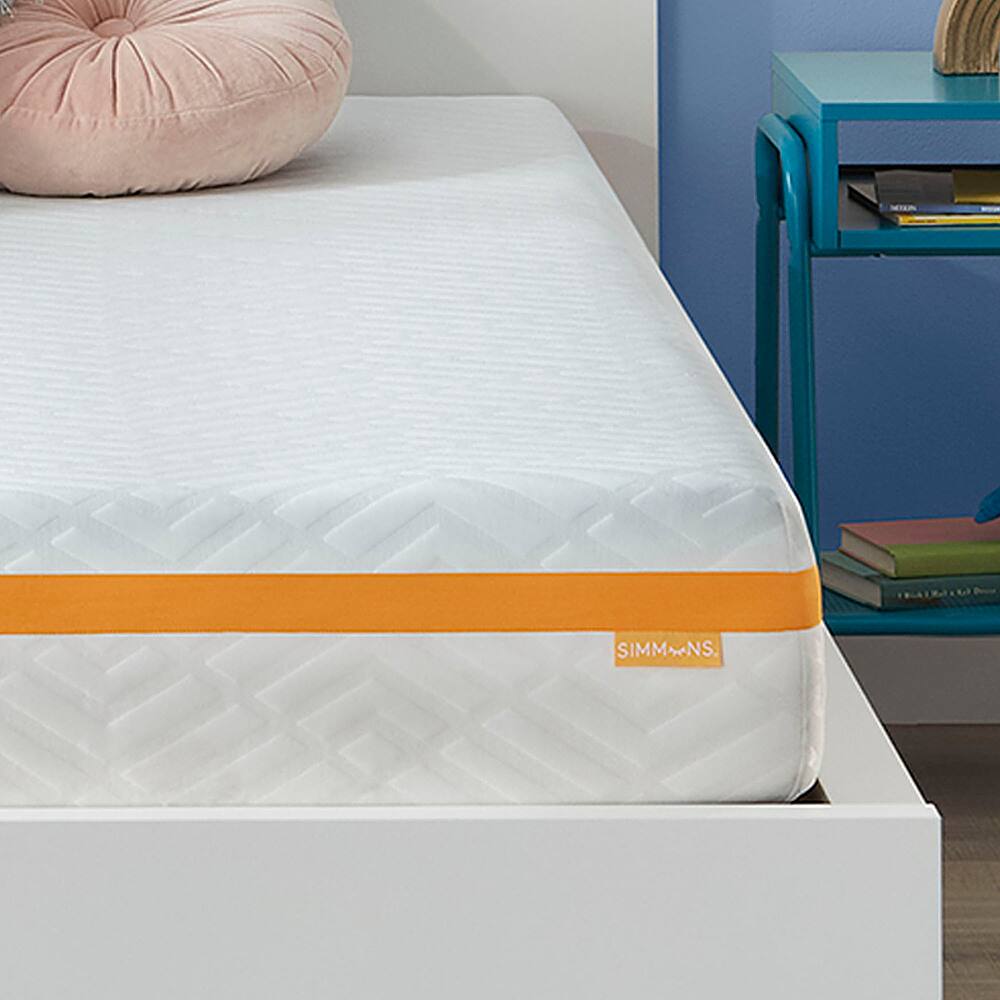 Left View: Simmons 10" Medium Memory Foam Mattress - White