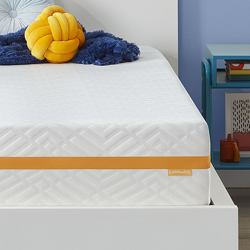 Left View: Serta - Perfect Sleeper Nestled Night 10” Medium Firm Gel Memory Foam Mattress-in-a-box