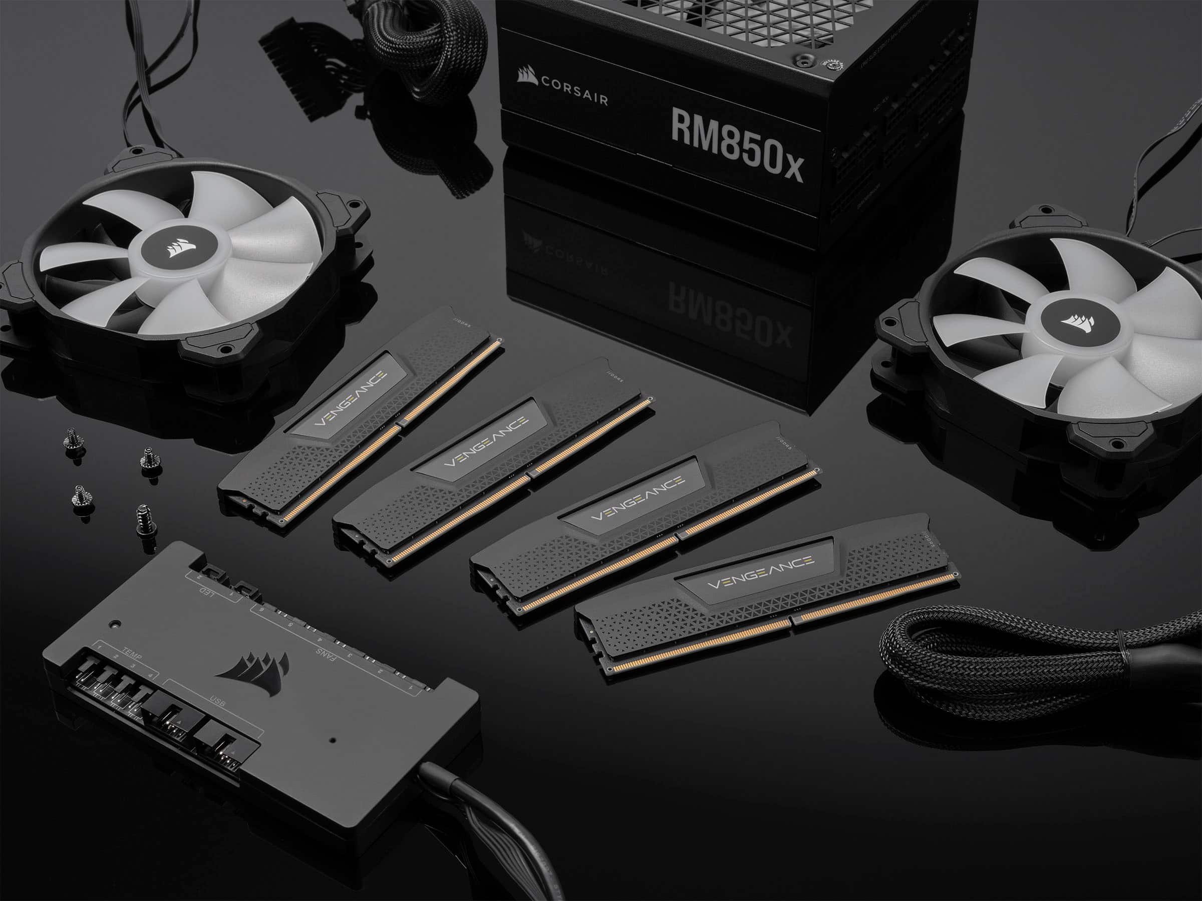 Alt View 14. CORSAIR - VENGEANCE 32GB (2x16GB) DDR5 5200MHz C40 UDIMM Desktop Memory - Black.