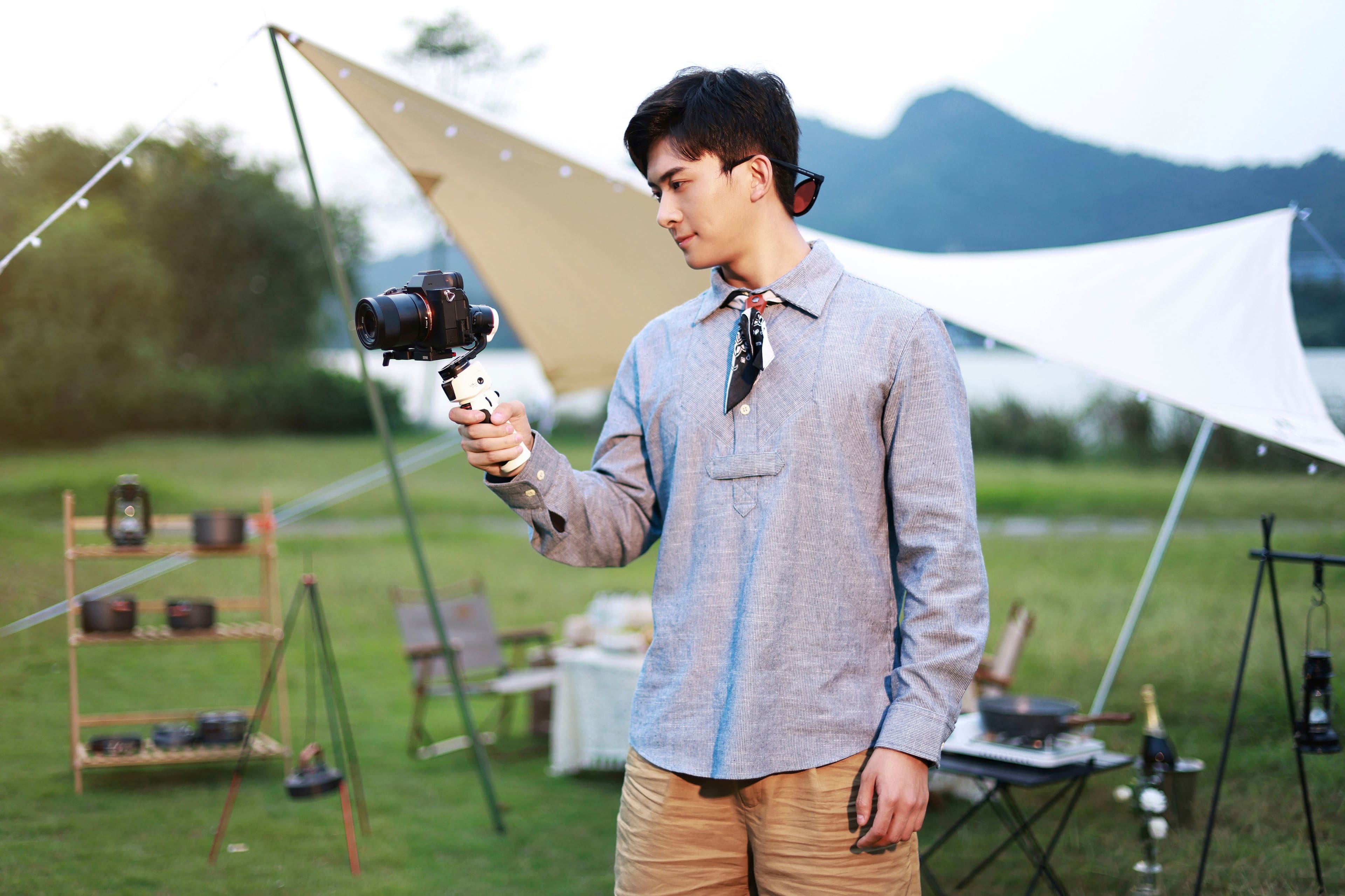 Alt View 20. Zhiyun - Crane M3 3-Axis Gimbal Stabilizer for Smartphones, Action Cameras, and Mirrorless Cameras with detachable tri-pod stand - White.