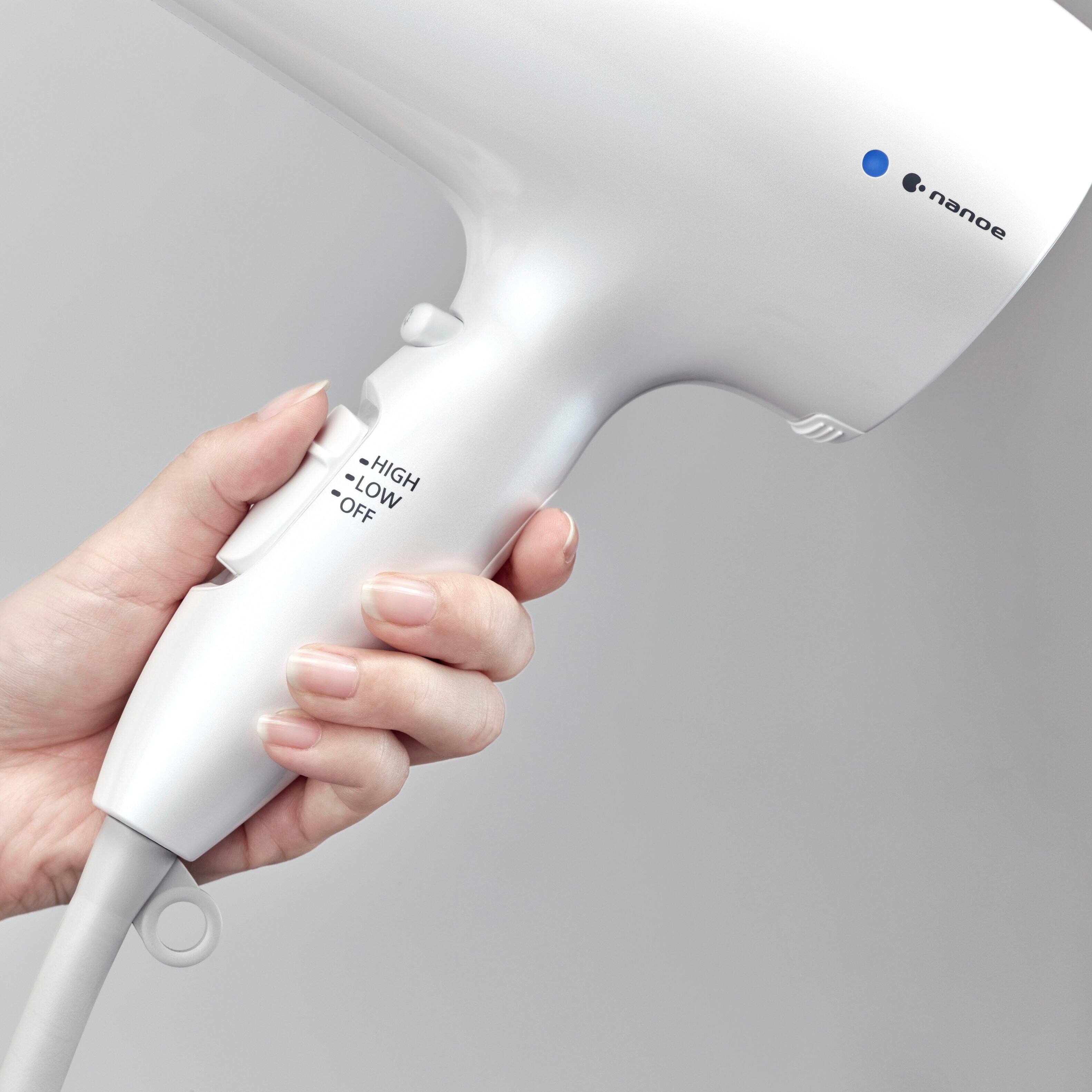 Alt View 15. Panasonic - EH-NA67-W Nanoe Hair Dryer with Oscillating QuickDry Nozzle - White.