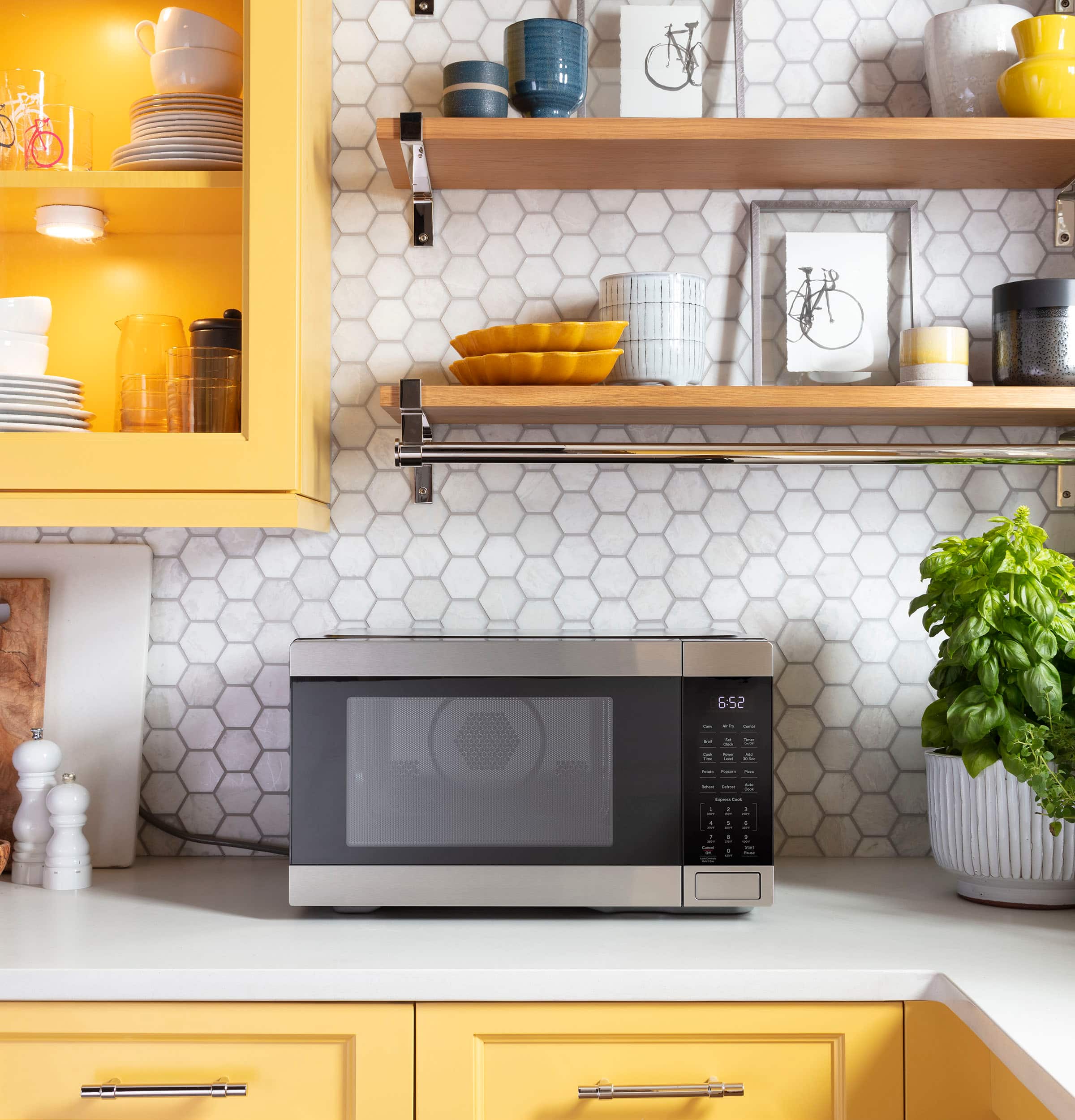 Alt View 23. GE - 1.0 Cu. Ft. Convection Countertop Microwave with Air Fry - Black stainless steel.