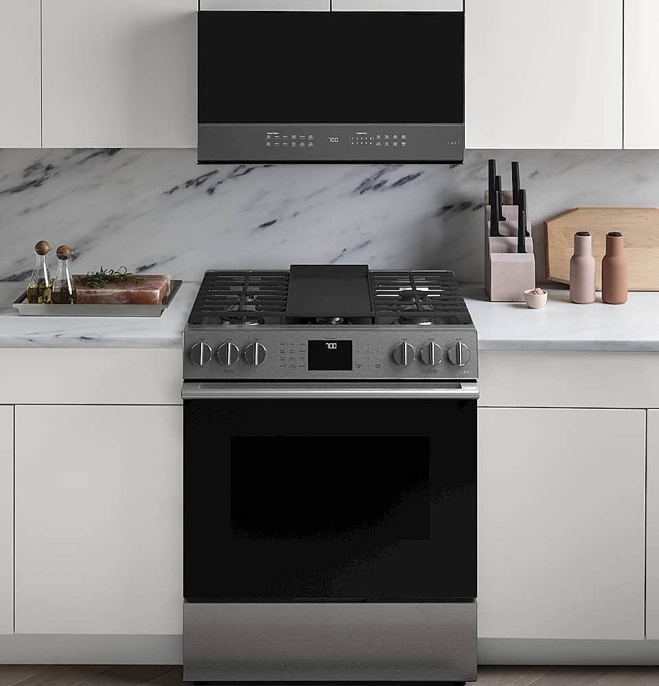 Alt View 20. Café - 5.6 Cu. Ft. Slide-In Gas Convection Range with Modern Glass, Customizable - Platinum Glass.