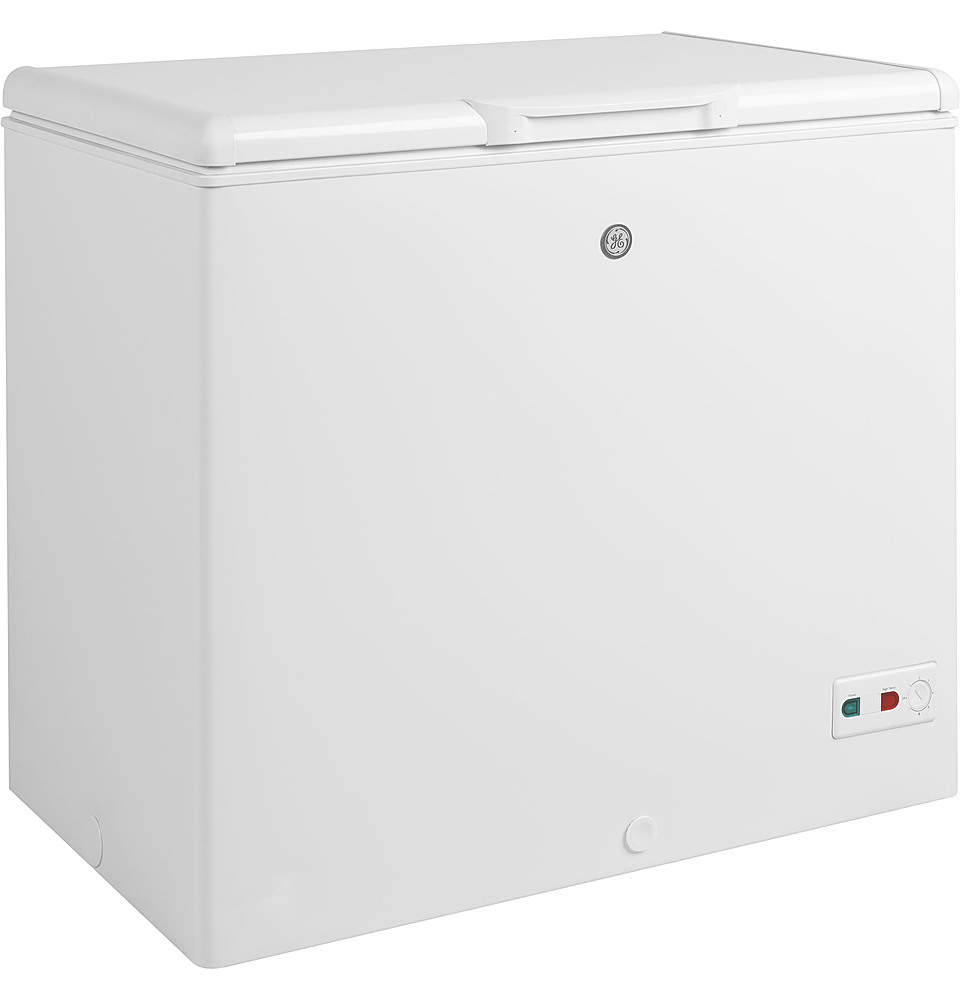 Angle View: GE - 8.8 Cu. Ft. Chest Freezer with Manual Defrost - White