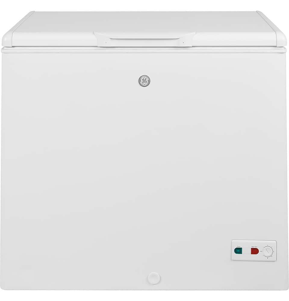 GE - 8.8 Cu. Ft. Chest Freezer with Manual Defrost - White - Front_Zoom