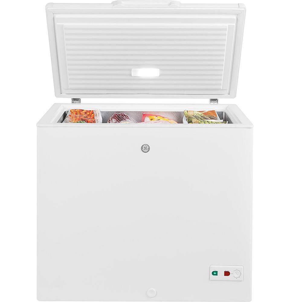 Alt View 1. GE - 8.8 Cu. Ft. Chest Freezer with Manual Defrost - White.