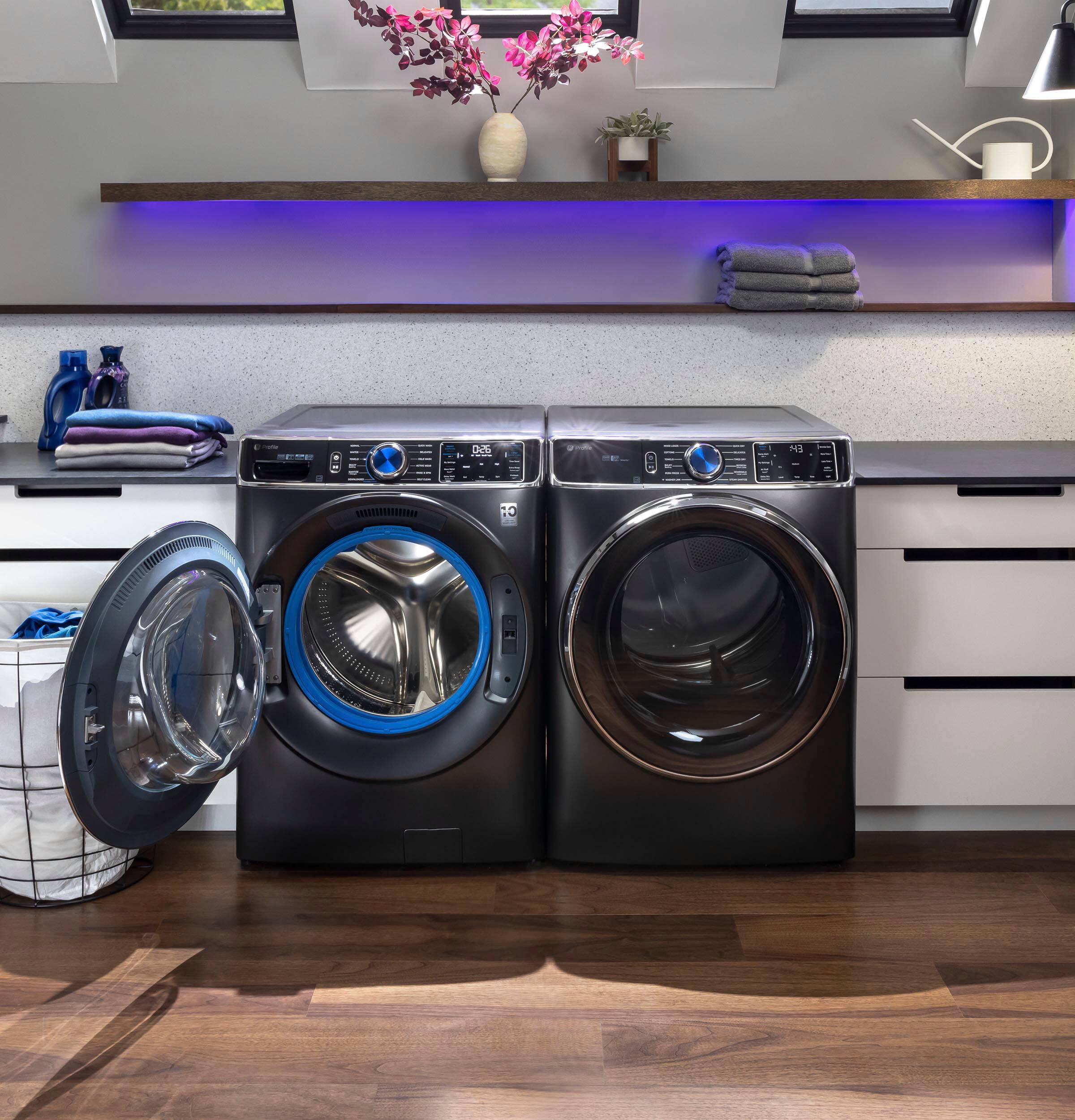 Alt View 22. GE Profile - 7.8 cu. ft. Smart Front Load Gas Dryer with Steam and Sanitize Cycle and Washer Link - Carbon Graphite.