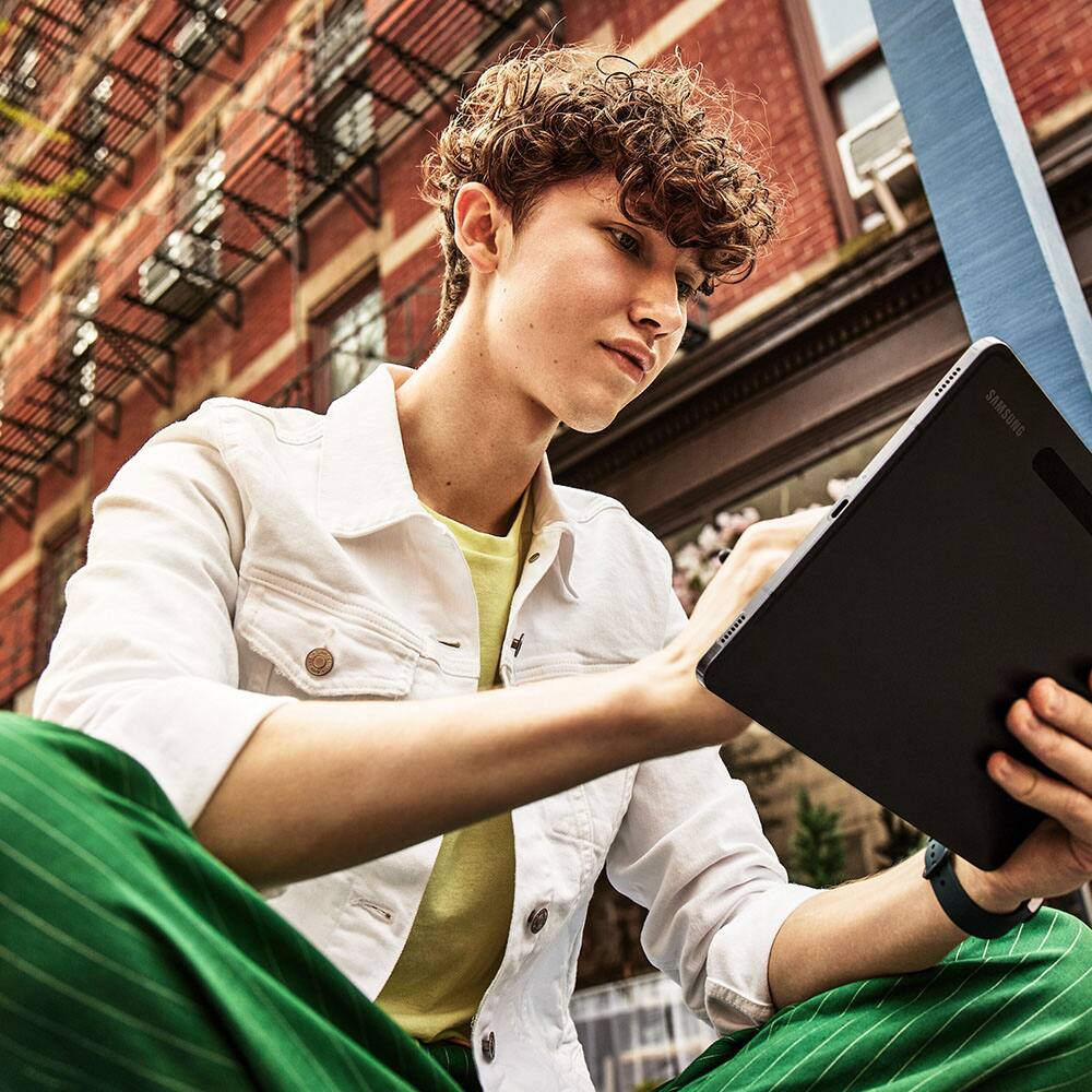 Alt View 19. Samsung - Galaxy Tab S8 Ultra - 14.6" 512 GB - Wi-Fi - with S-Pen - Graphite.