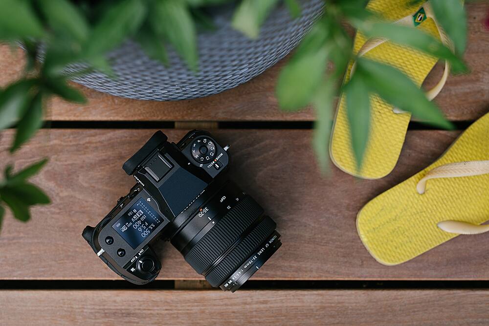 Alt View 15. Fujifilm - GFX50S II Mirorrless Camera with Fujinon GF35-70mmF4.5-5.6 WR Lens - Black.