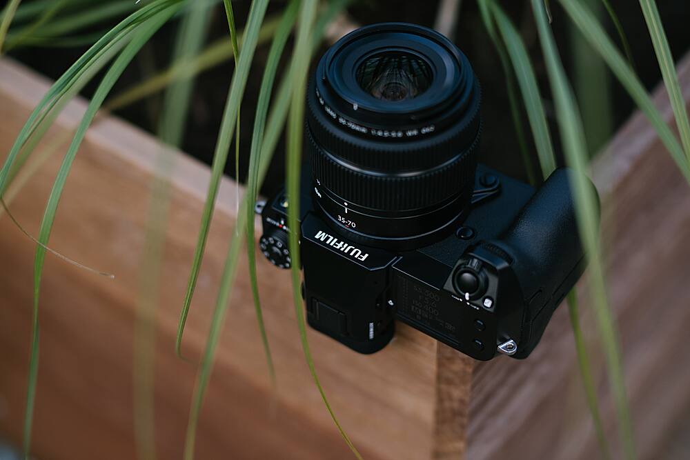 Alt View 16. Fujifilm - GFX50S II Mirorrless Camera with Fujinon GF35-70mmF4.5-5.6 WR Lens - Black.