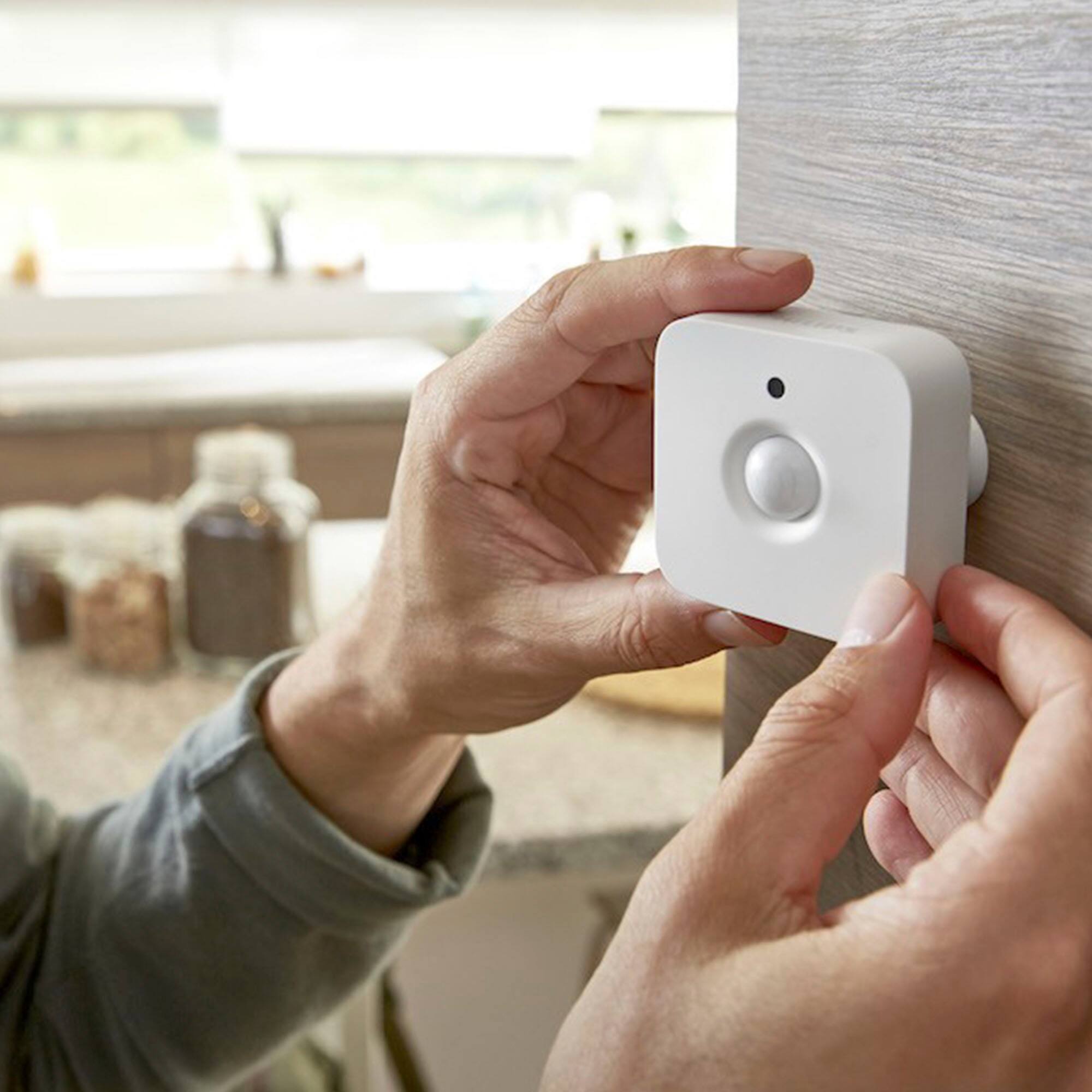 Alt View 14. Philips - Hue Motion Sensor - White.