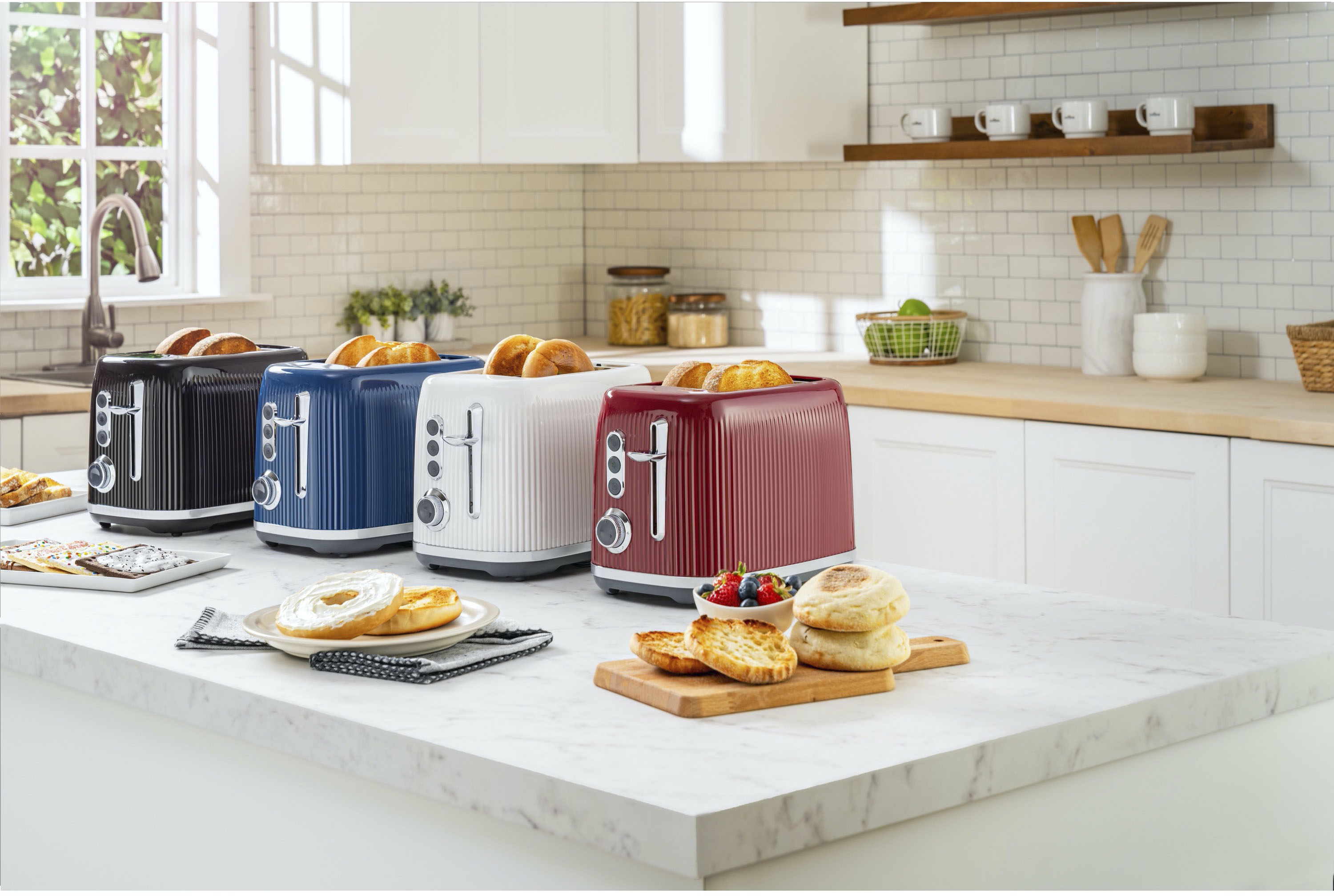  Oster 2 Slice Toaster, Brushed Stainless Steel (TSSTJC5BBK):  Toaster Bagel: Home & Kitchen