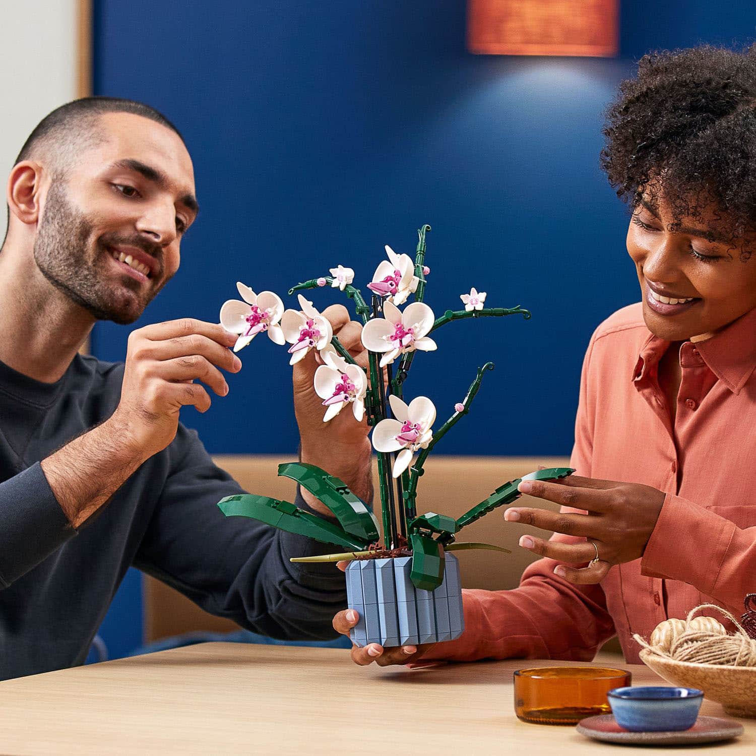 Angle. LEGO - Orchid 10311 Plant Decor Toy Building Kit (608 Pieces).