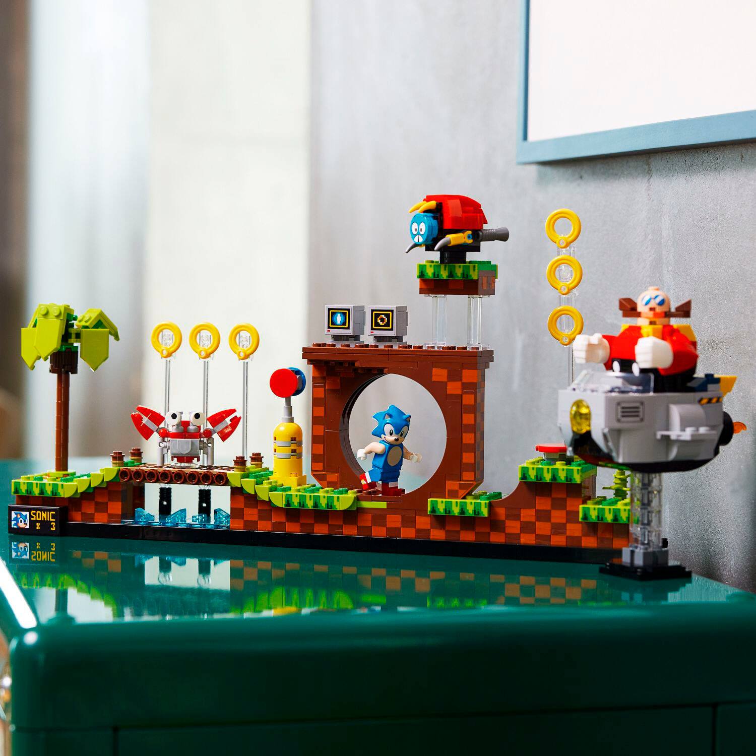 Alt View 13. LEGO - Ideas Sonic the Hedgehog – Green Hill Zone 21331.