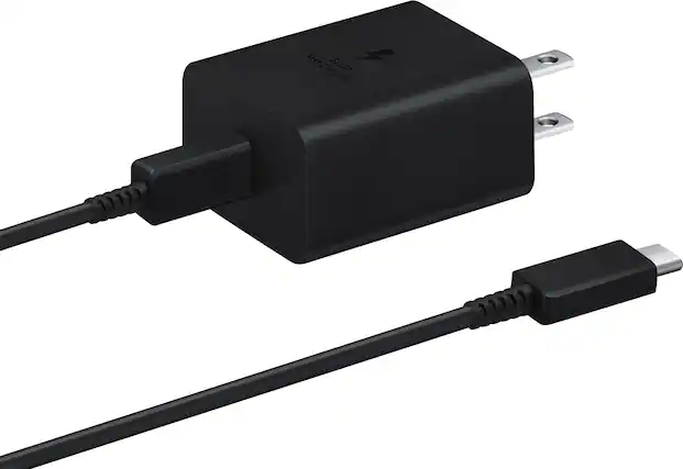 Front. Samsung - Super Fast Charging 45W USB Type-C Wall Charger with USB-C Cable - Black.