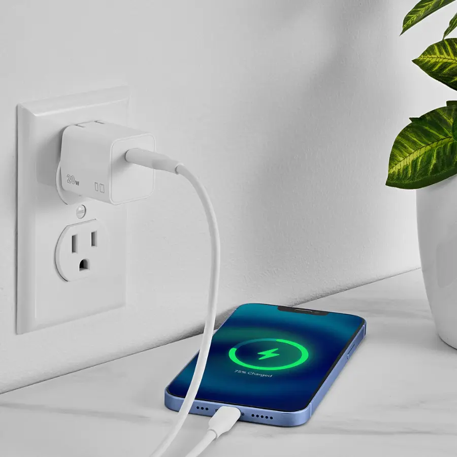 Alt View 18. Insignia™ - 20W USB-C Fast Charger for iPhone 15/14/13/12/11/X/8 series, iPhone SE - White.