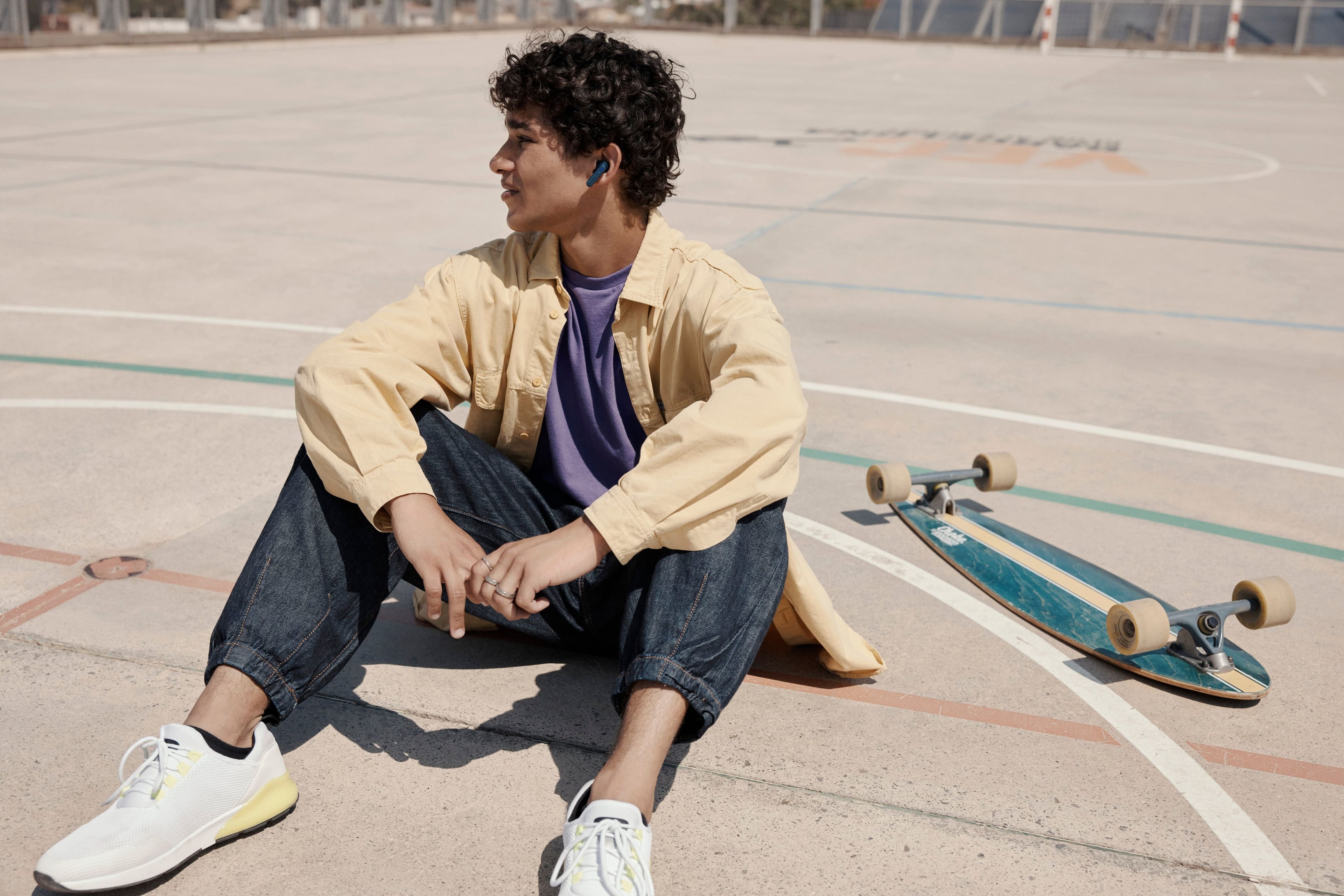 Alt View 21. JBL - Tune 230NC True Wireless Noise Cancelling In-Ear Earbuds - Black.