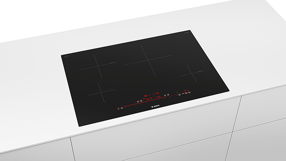 Angle View: Bosch - 800 Series 30" Built-In Electric Induction Cooktop with 4 elements and HomeConnect, Frameless - Black
