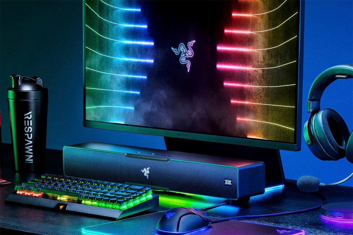 Alt View 17. Razer - Leviathan V2 Bluetooth Gaming Speakers with RGB Lighting (2-Piece) - Black.