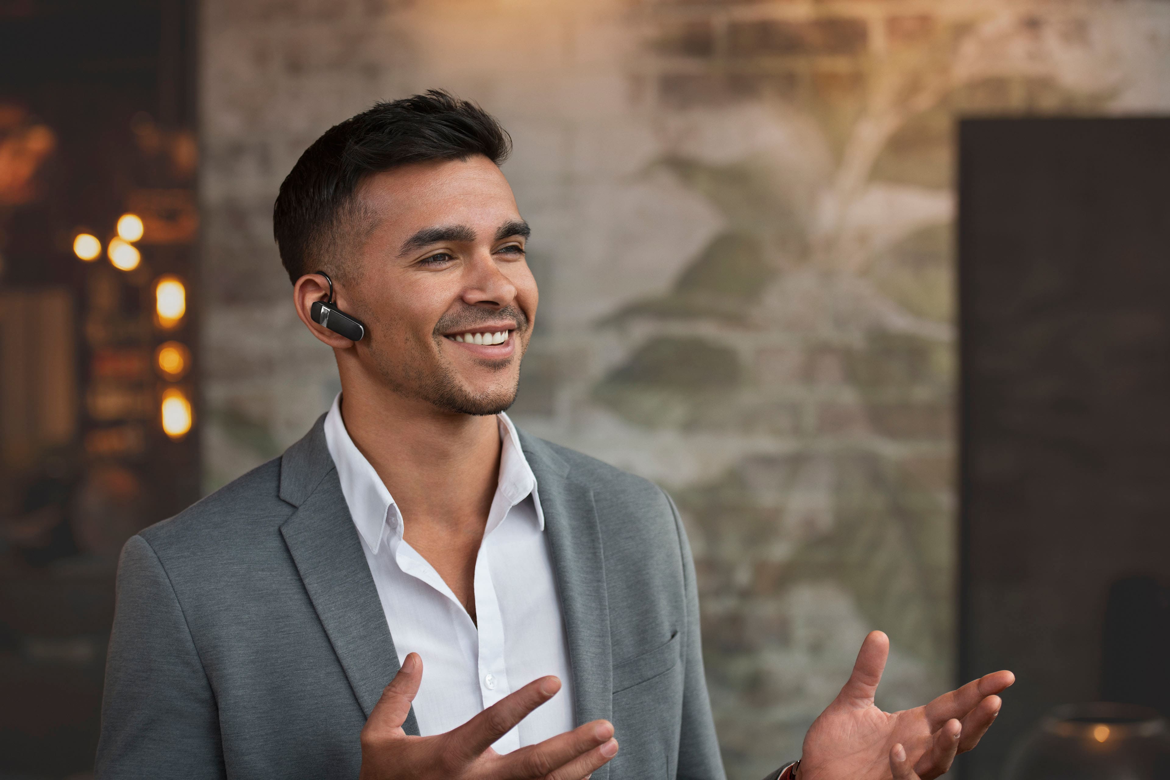 Alt View 12. Jabra - Talk 15 SE Bluetooth Headset - Black.