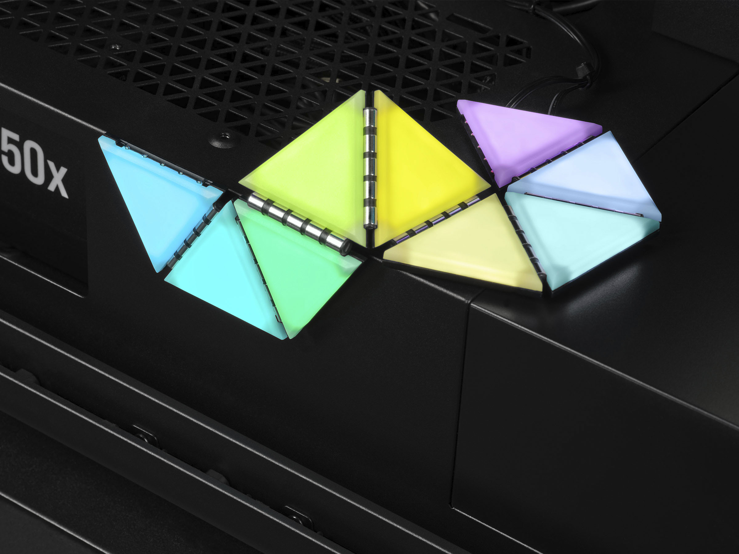 Best Buy: CORSAIR iCUE LC100 Smart Case Lighting Triangles
