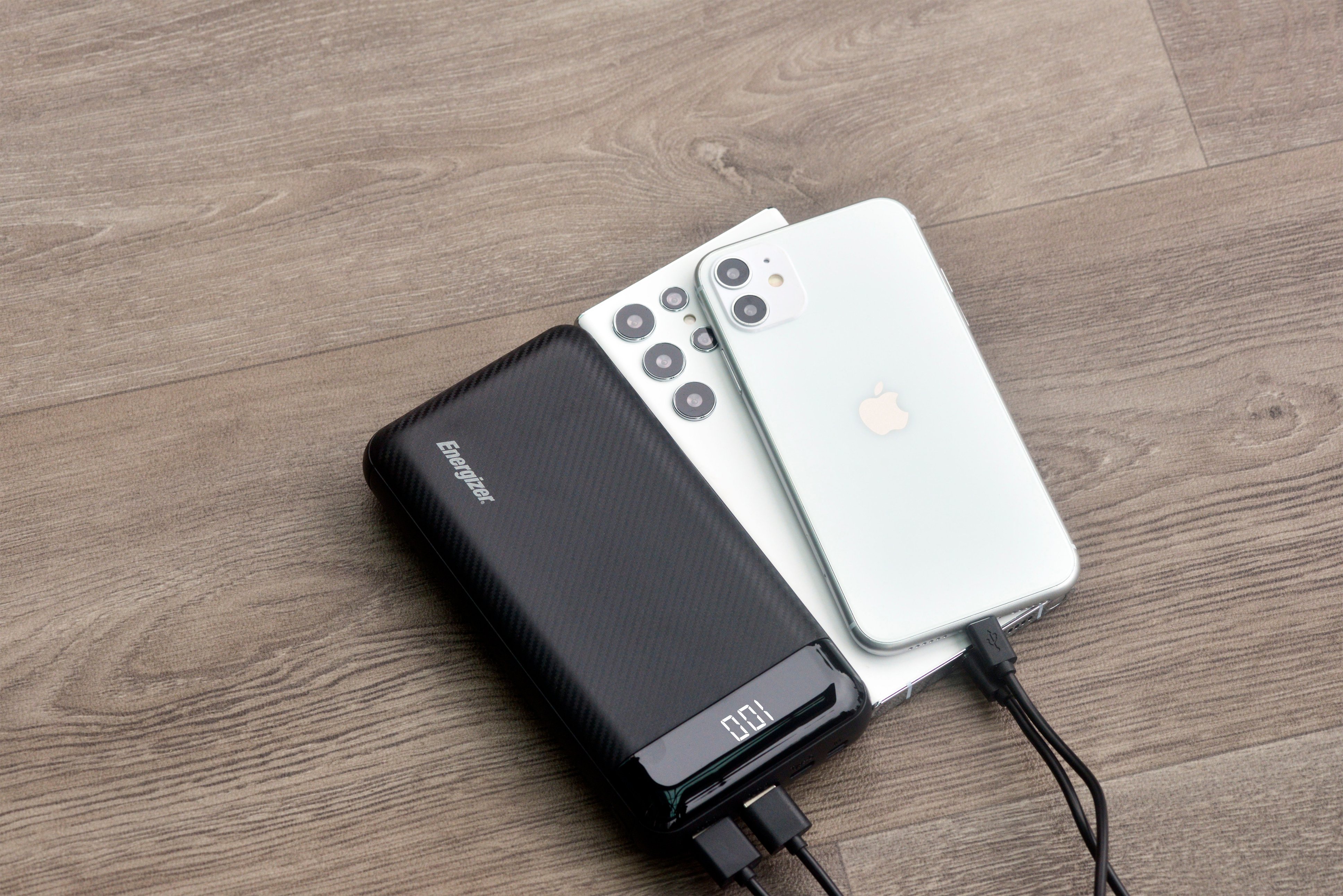30000 mAh Fast Charge Power Bank With LED Screen LED Light - 99 Rands