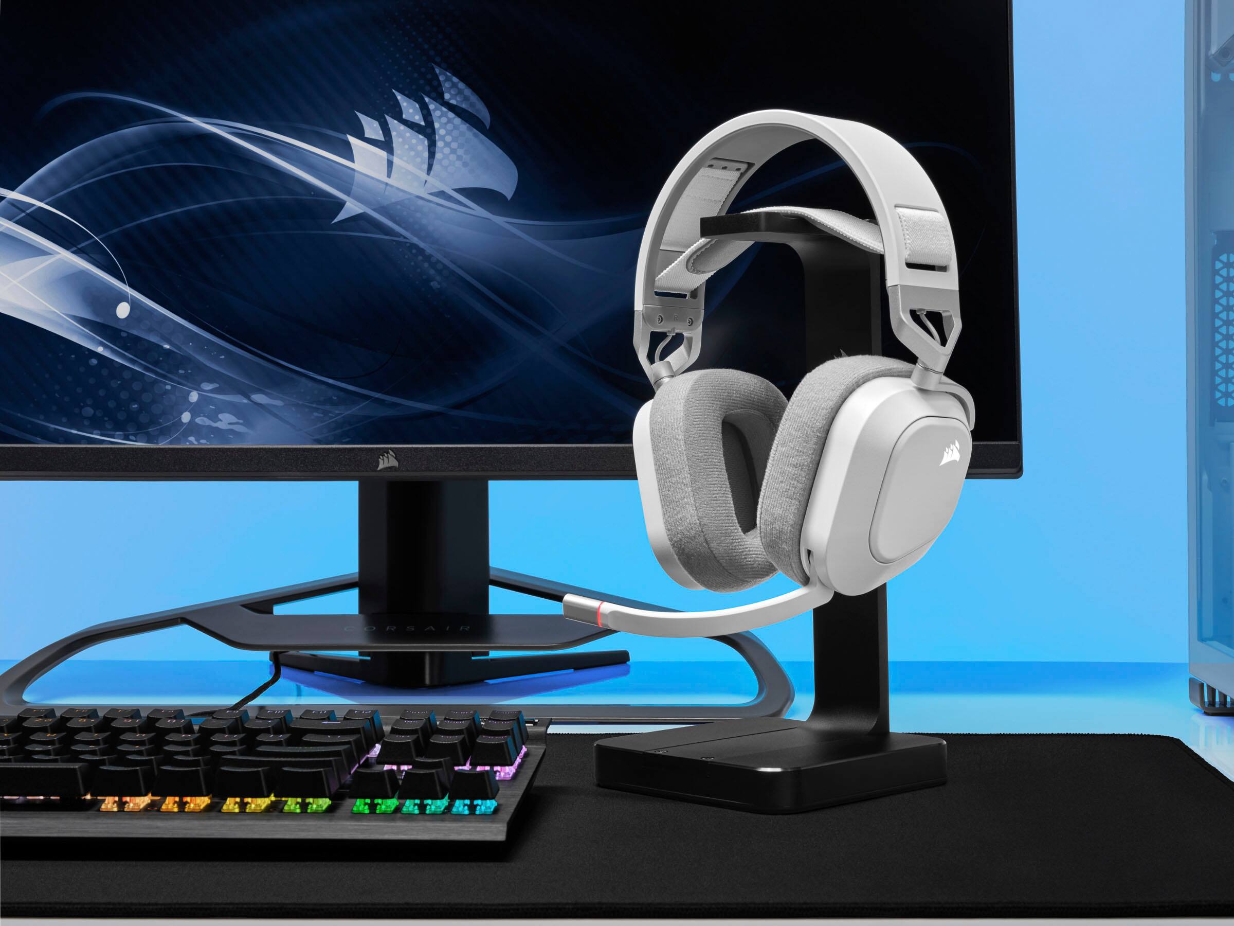 Alt View 15. CORSAIR - HS80 RGB Wireless Gaming Headset for PC, Mac, PS5, PS4 - White.