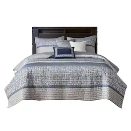 Gracie Mills - Hickman 6 Piece Striped Reversible Jacquard Quilt Set with Throw Pillows - Navy