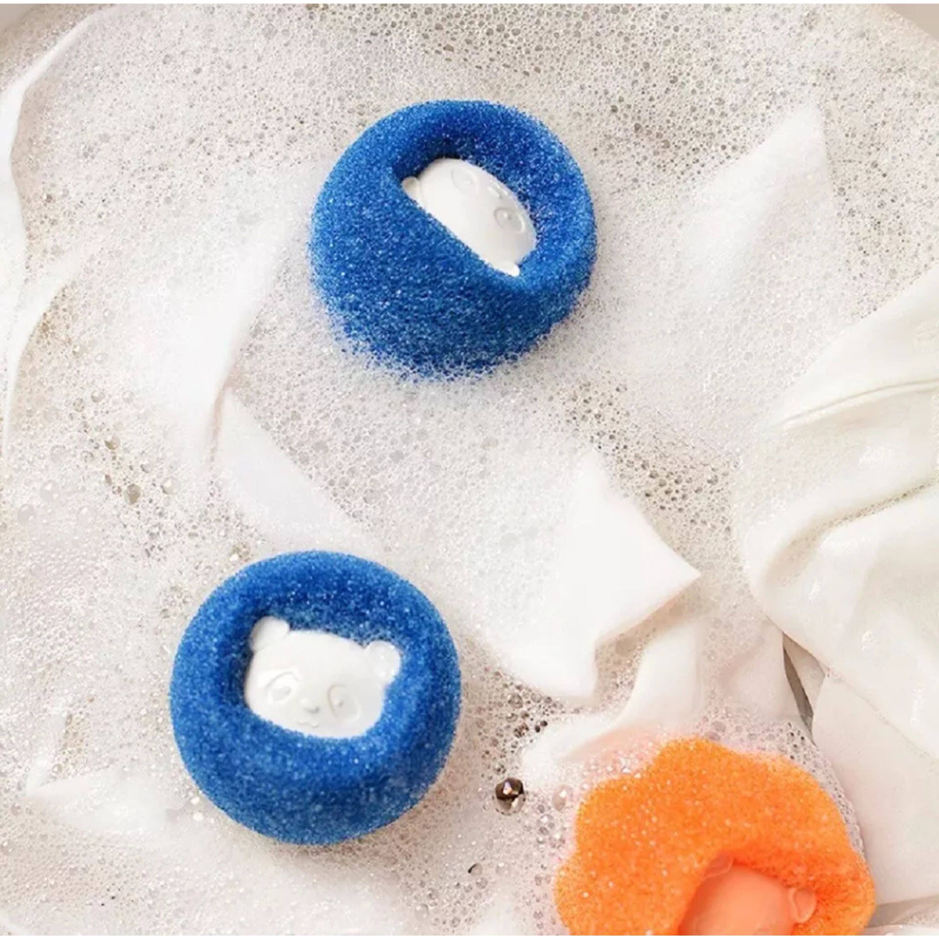 Back. Kitcheniva - Reusable Pet Hair Remover Balls 8 Pcs.