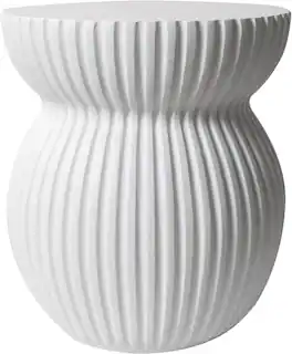 LeisureMod - Mander Sculptural Hourglass Side Table - Ribbed Fiberstone Weather Resistant Outdoor Accent Table - White