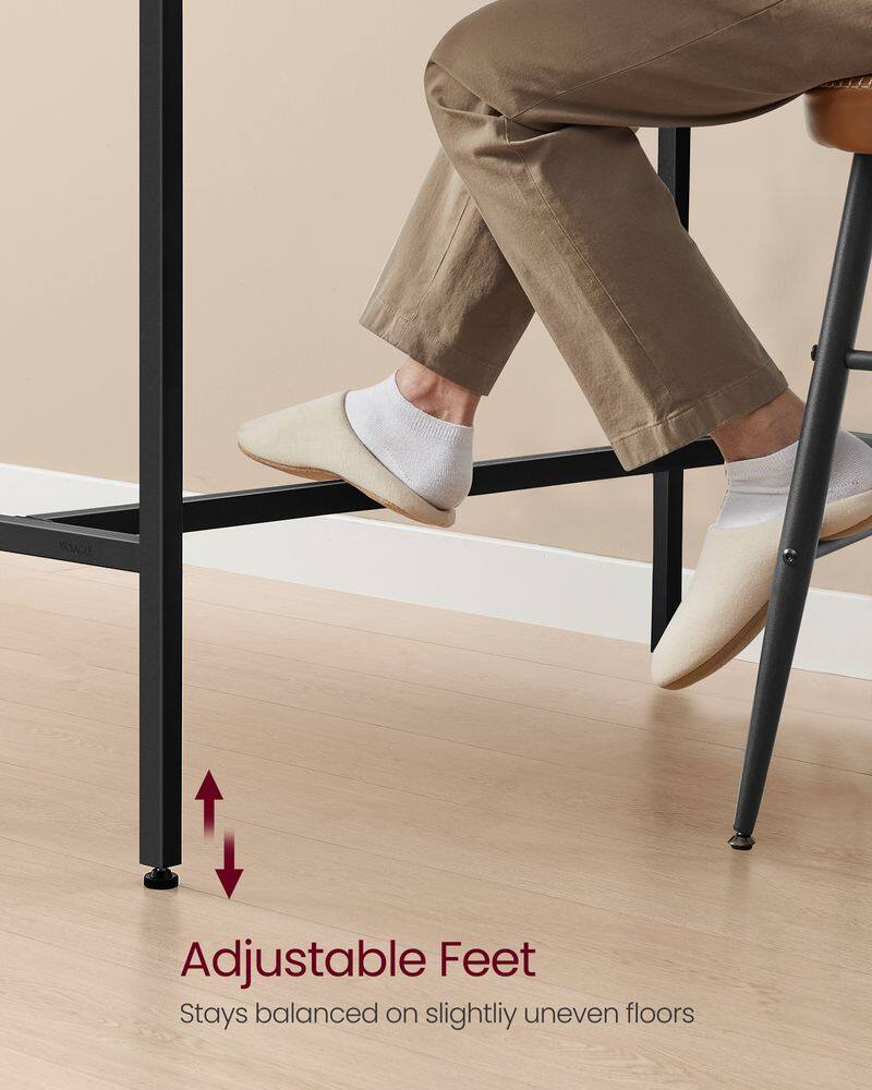 Adjustable Feet
Stays balanced on slightly uneven floors