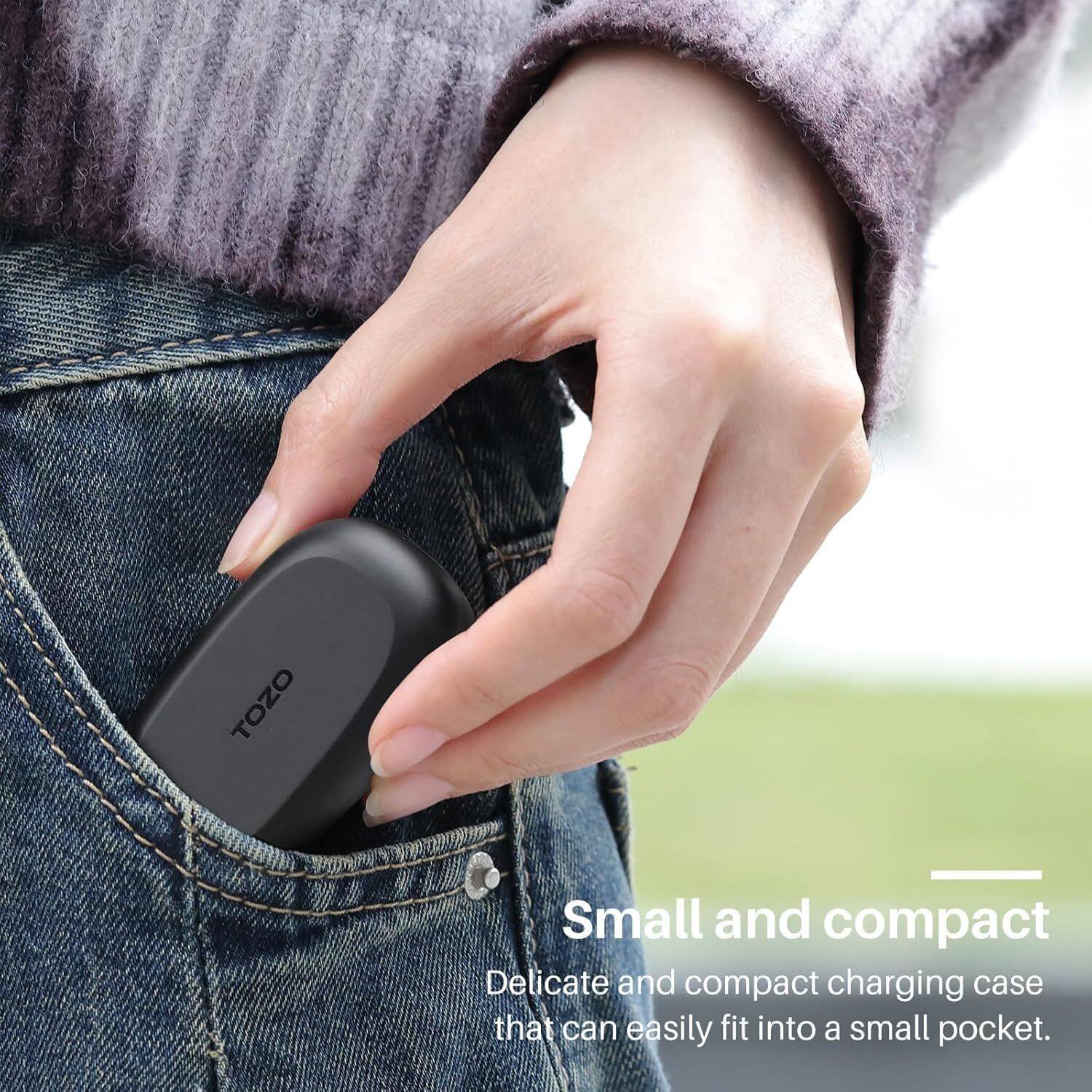 Small and compact  
Delicate and compact charging case that can easily fit into a small pocket.