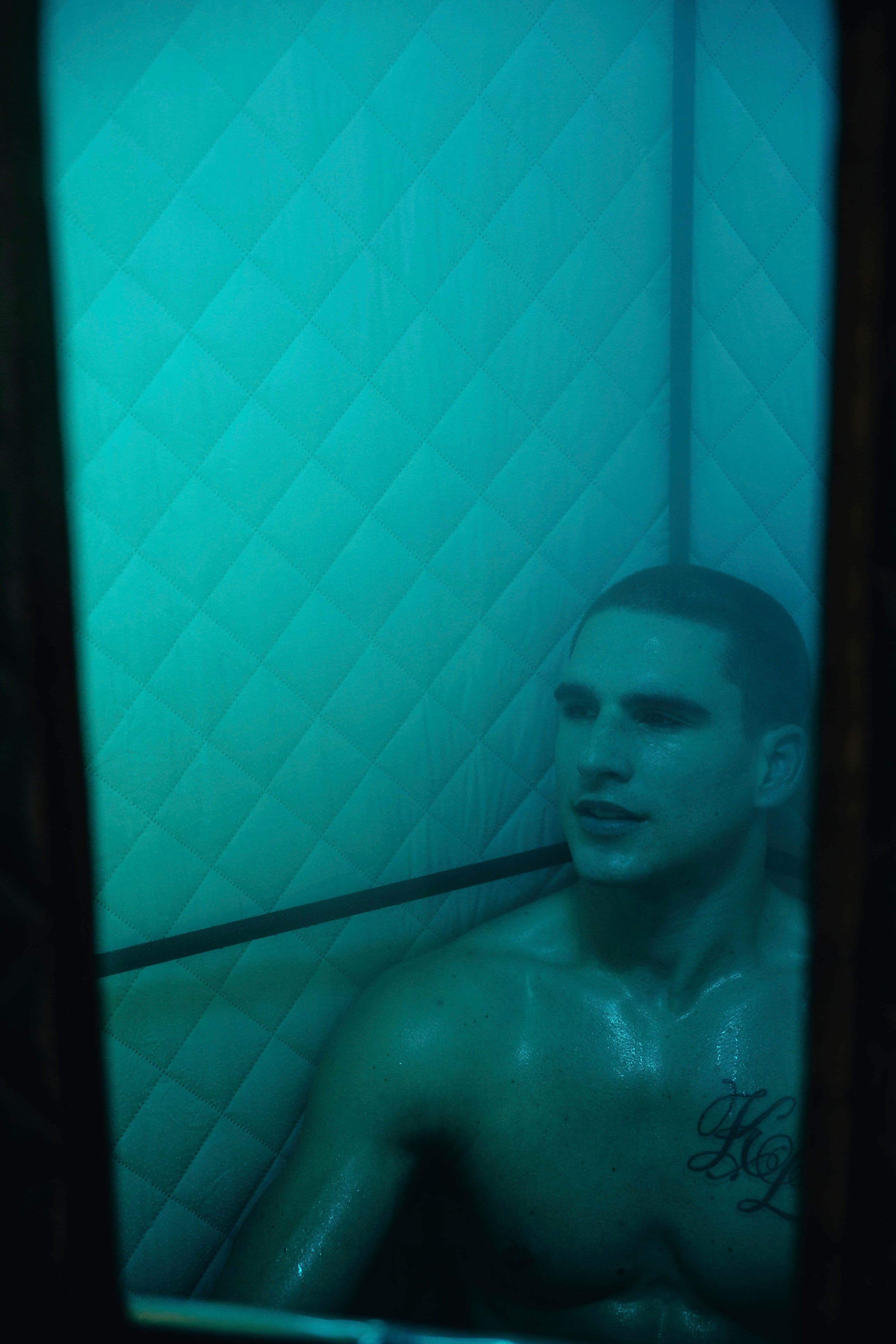 Alt View 6. Saunabox - SmartSteam Kit Pro - Black.