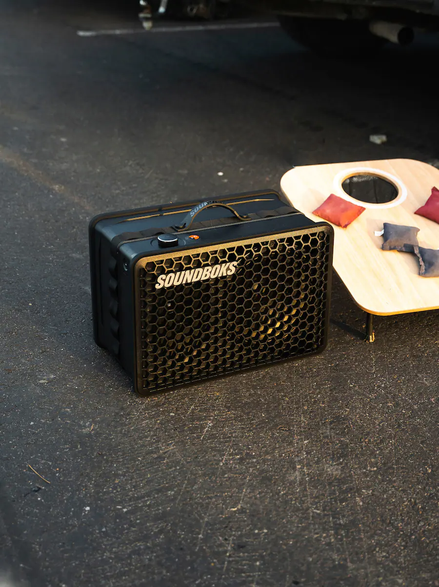 SOUNDBOKS GO Portable Bluetooth Speaker with Swappable Rechargable ...