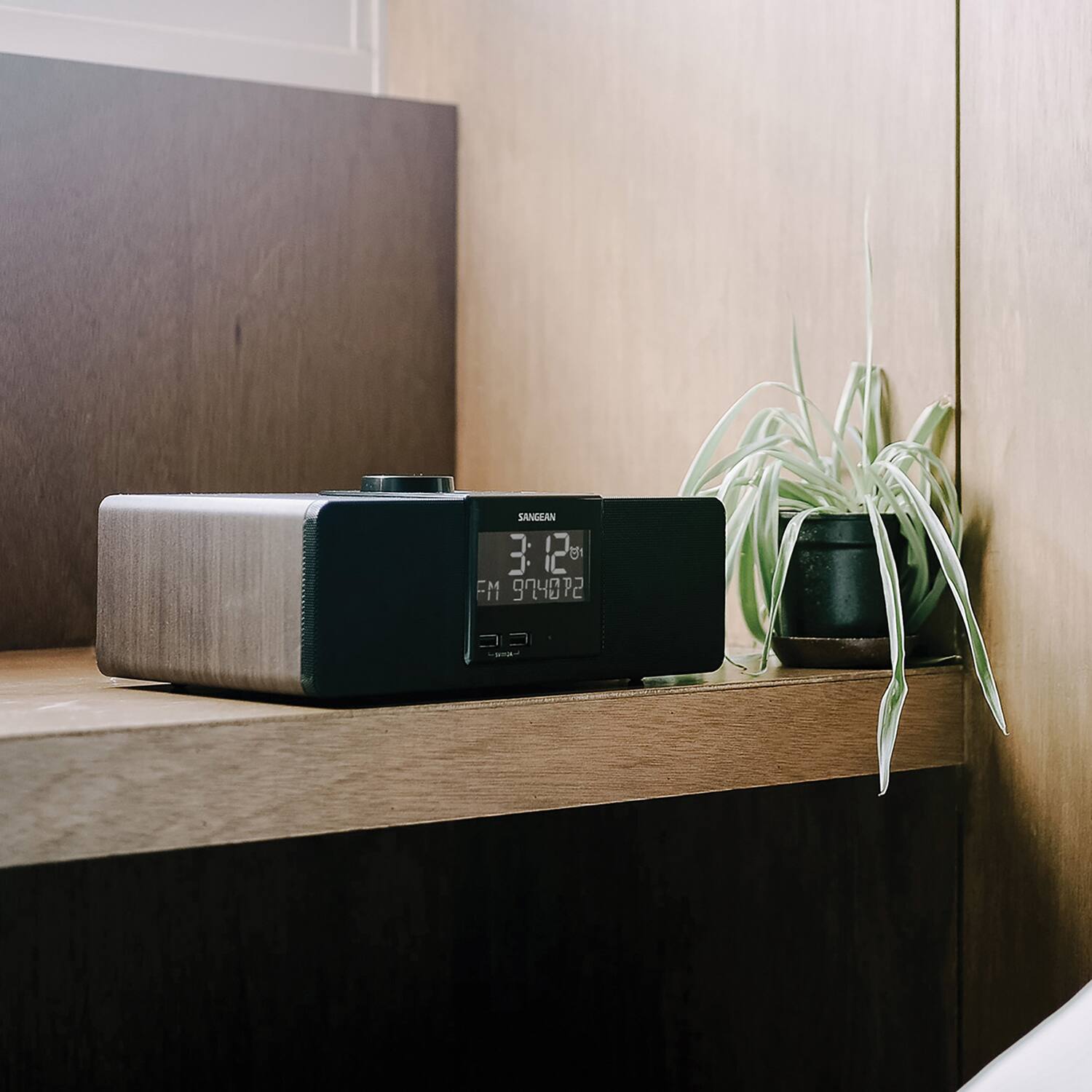 SANGEAN 3:3120 12 FM 974072 CC