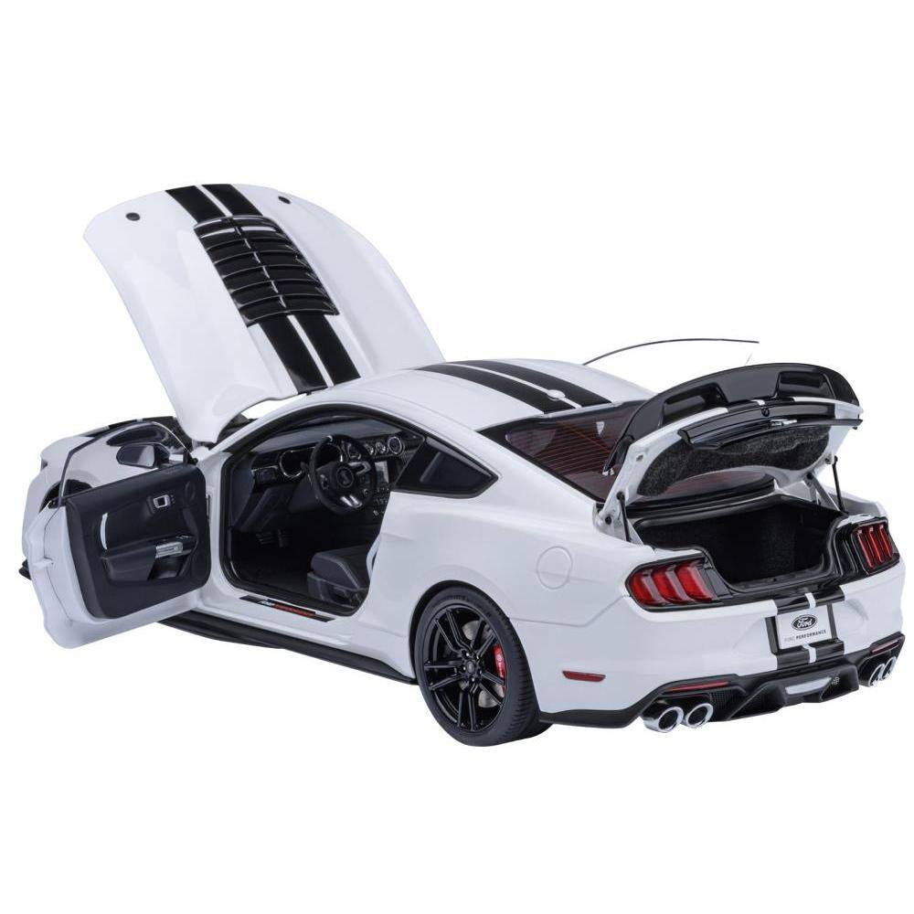 Angle. Autoart - Ford Mustang Shelby GT500 Oxford White with Black Stripes 1/18 Model Car by Autoart - White.