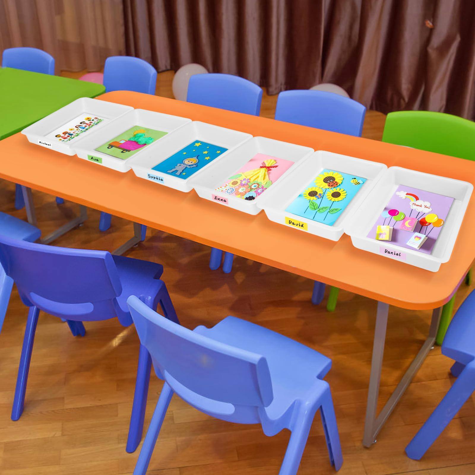 Sure, here is the corrected and grouped text from the image:

- **Rioal**
- **12:03**
- **knk**
- **Sopkia**
- **EAda**
- **Tumk**
- **Veu**
- **aui**
- **Paxiel**
- **iat**

- **Sophia**
- **Eada**
- **David**
- **Daniel**