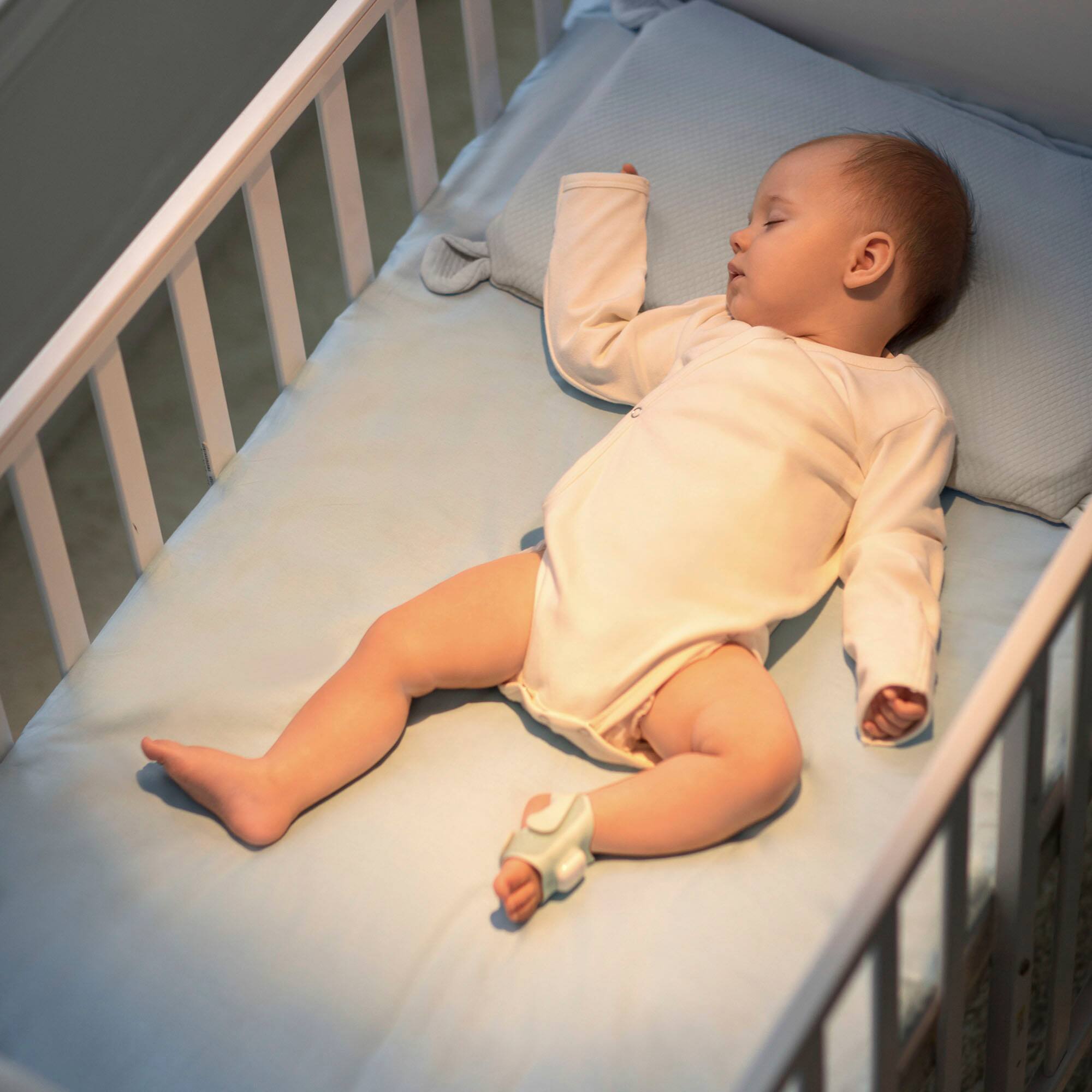 Alt View 13. eufy - S340 Smart Sock WiFi Baby Monitor with Receiver, Pan & Tilt 2K Camera, and Customizable Wellness Tracker - Blue.