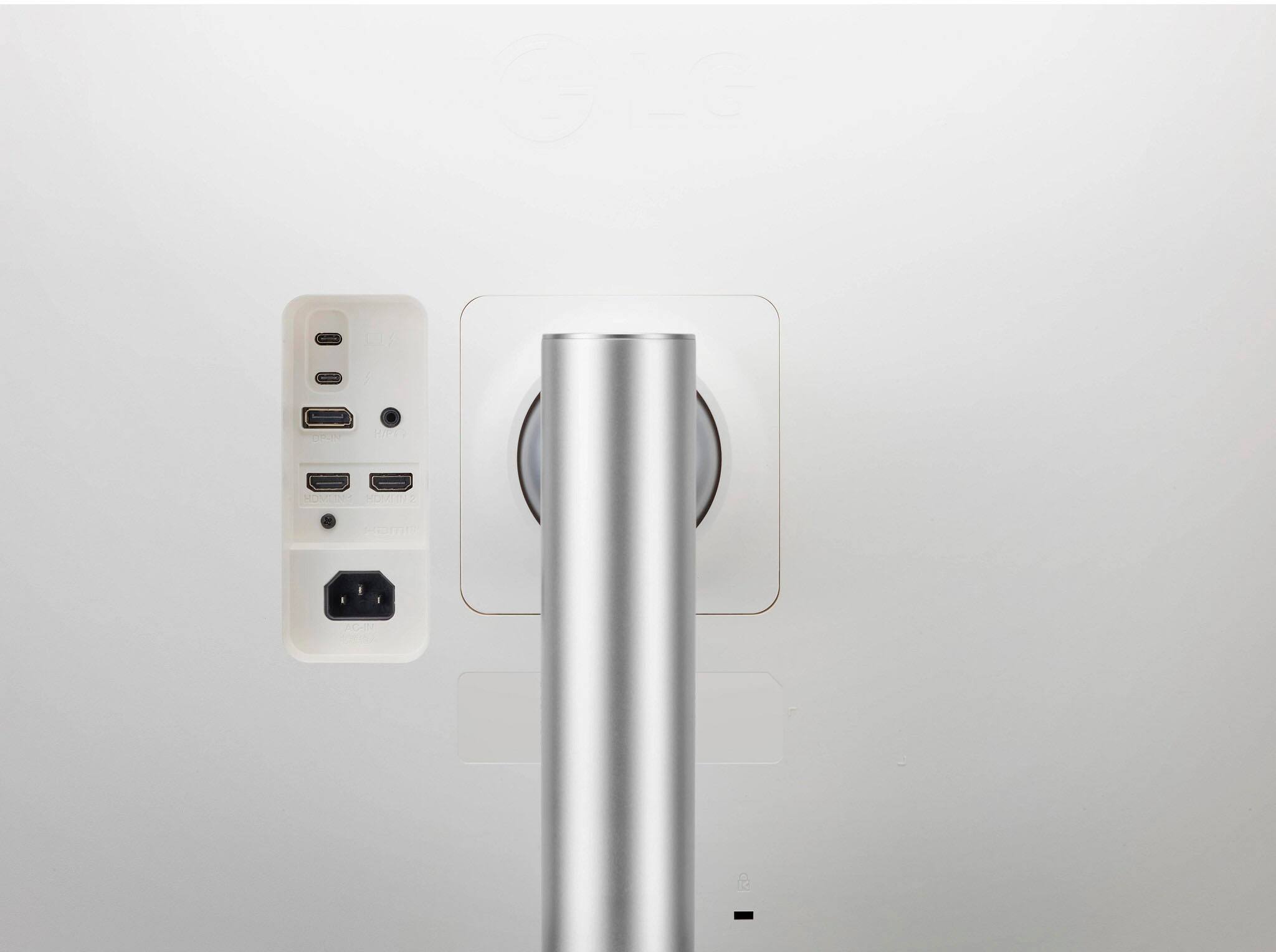 Alt View 13. LG - 40” IPS LED Curved UltraWide WHUD 71Hz Monitor with HDR (HDMI, DisplayPort, USB) - Silver/White.