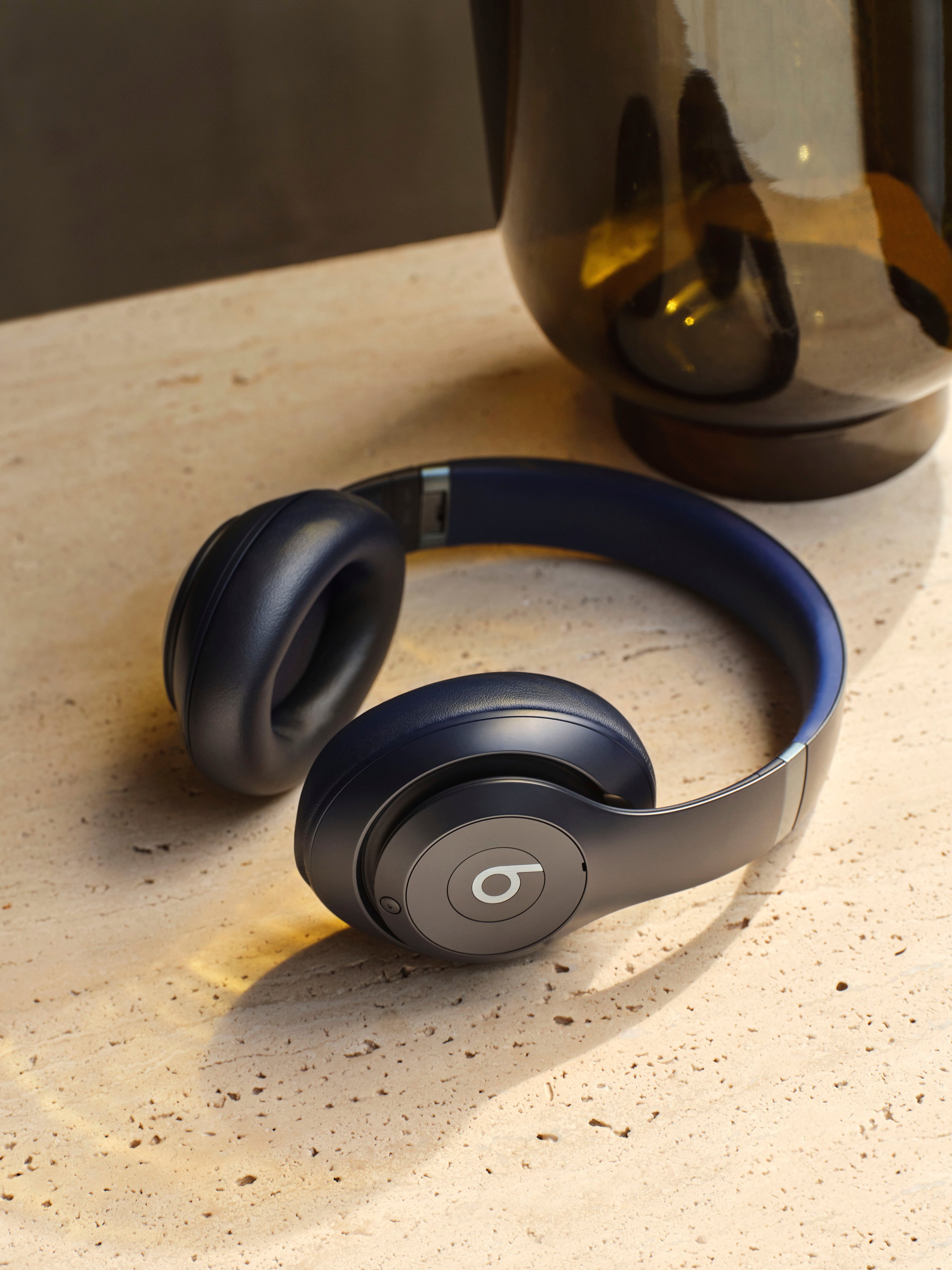 Beats Studio Pro Wireless Noise Cancelling Over-the-Ear Headphones Black  MQTP3LL/A - Best Buy