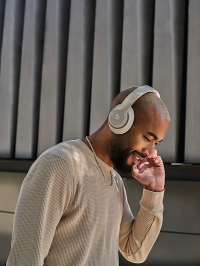 Beats Studio Pro Wireless Noise Cancelling Over the Ear Headphones Beats Studio Pro Wireless Noise Cancelling Over the Ear Headphones