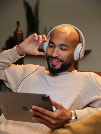 Beats Studio Pro Wireless Noise Cancelling Over the Ear Headphones Beats Studio Pro Wireless Noise Cancelling Over the Ear Headphones
