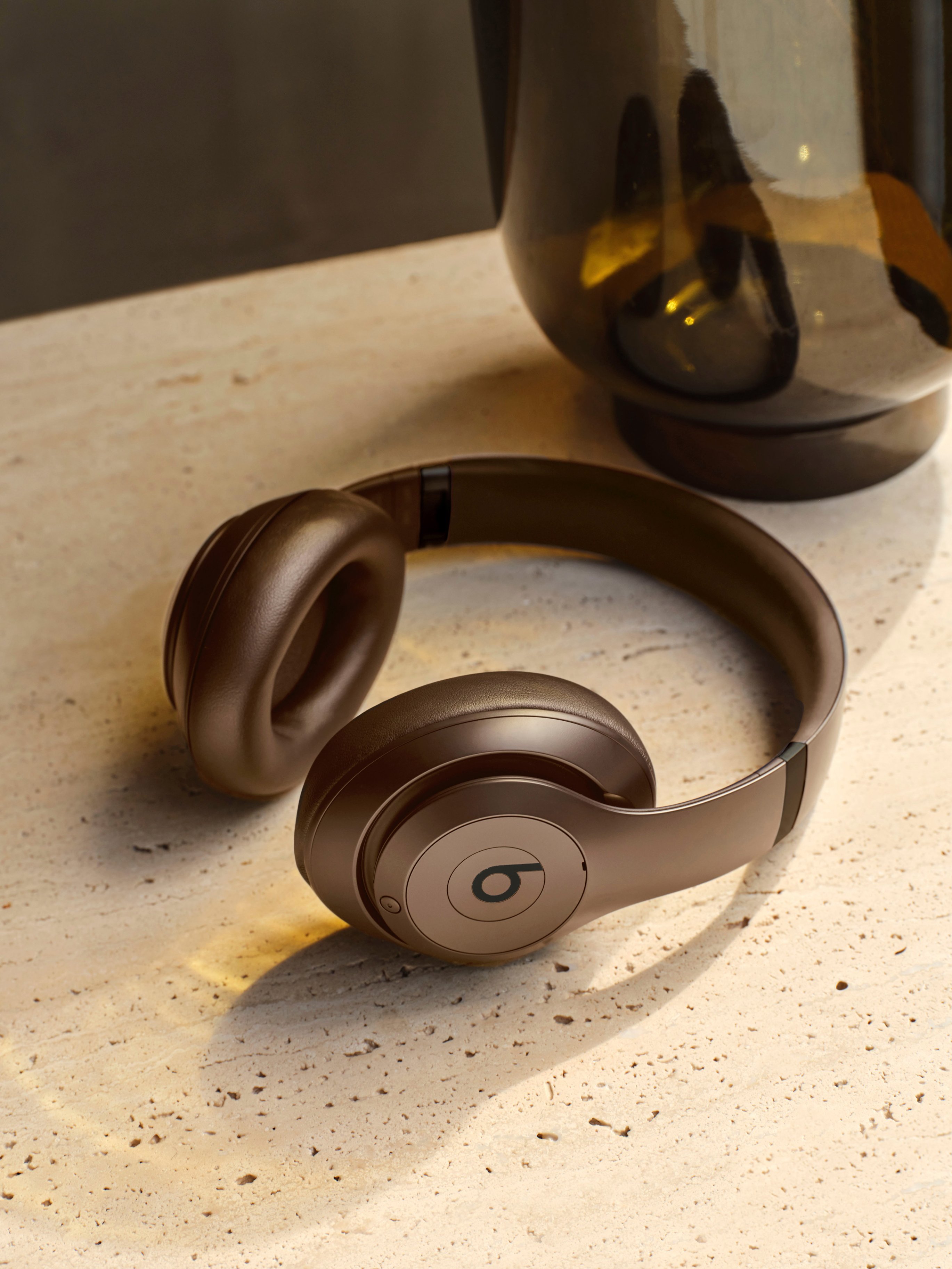 Beats Studio Pro Wireless Noise Cancelling Over-the-Ear Headphones Deep  Brown MQTT3LL/A - Best Buy