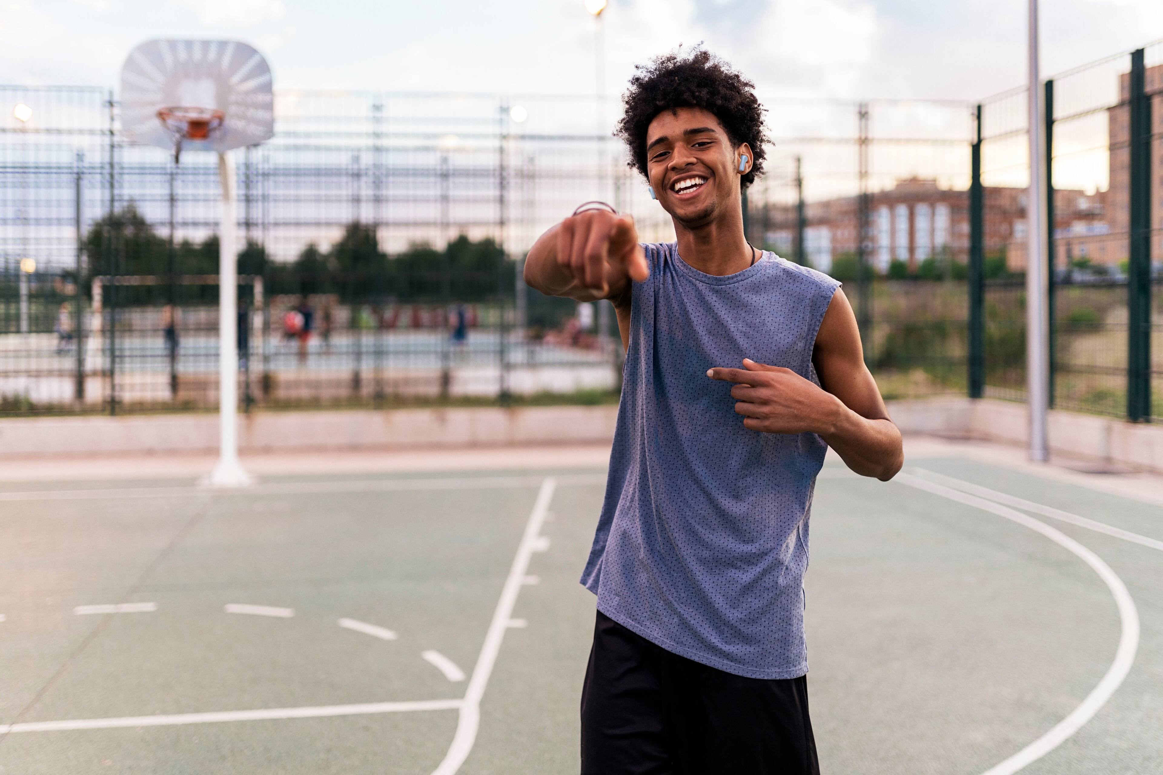 Alt View 18. JBL - Vibe 200 True Wireless Earbuds - Black.