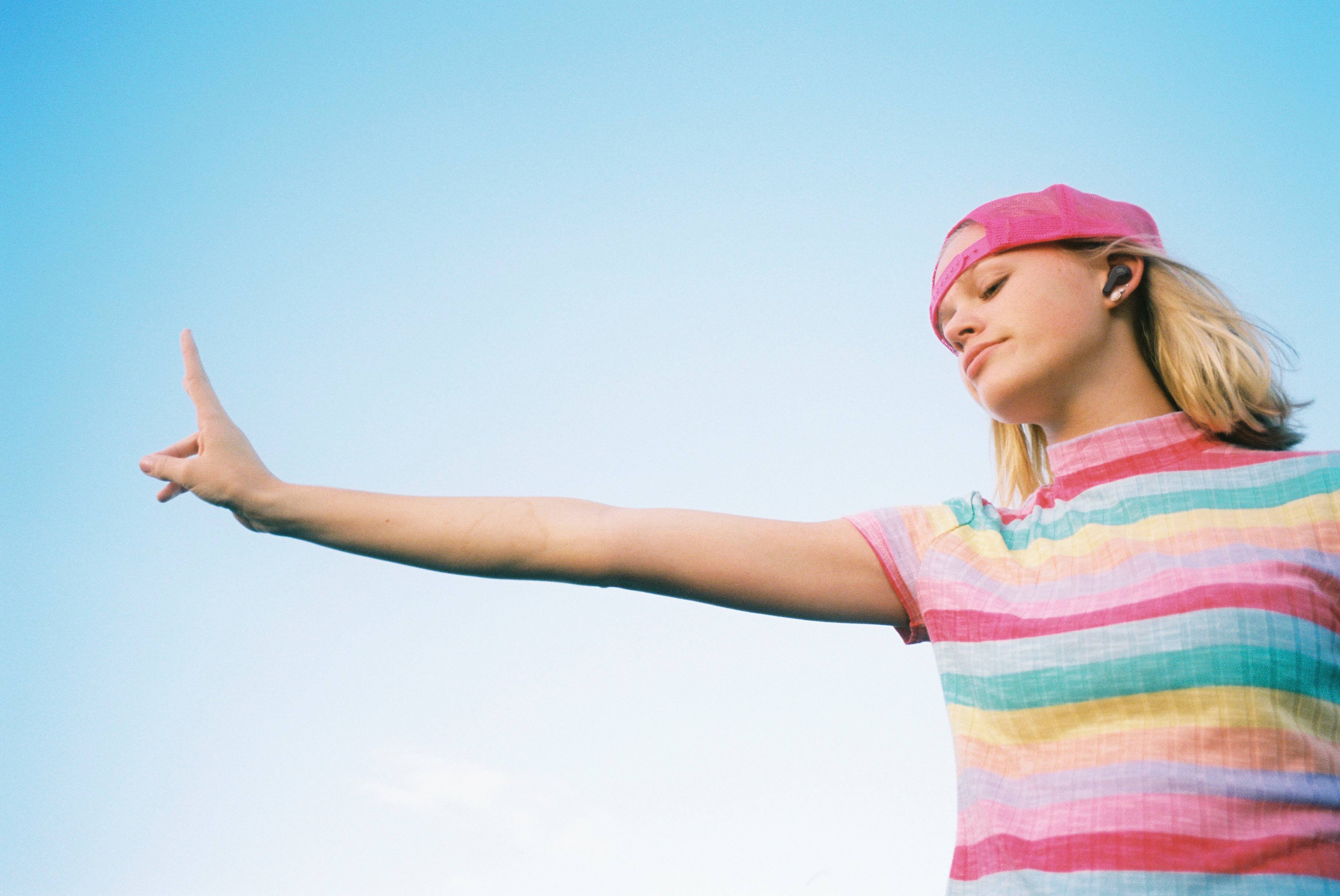 Alt View 19. JBL - Vibe 200 True Wireless Earbuds - Black.