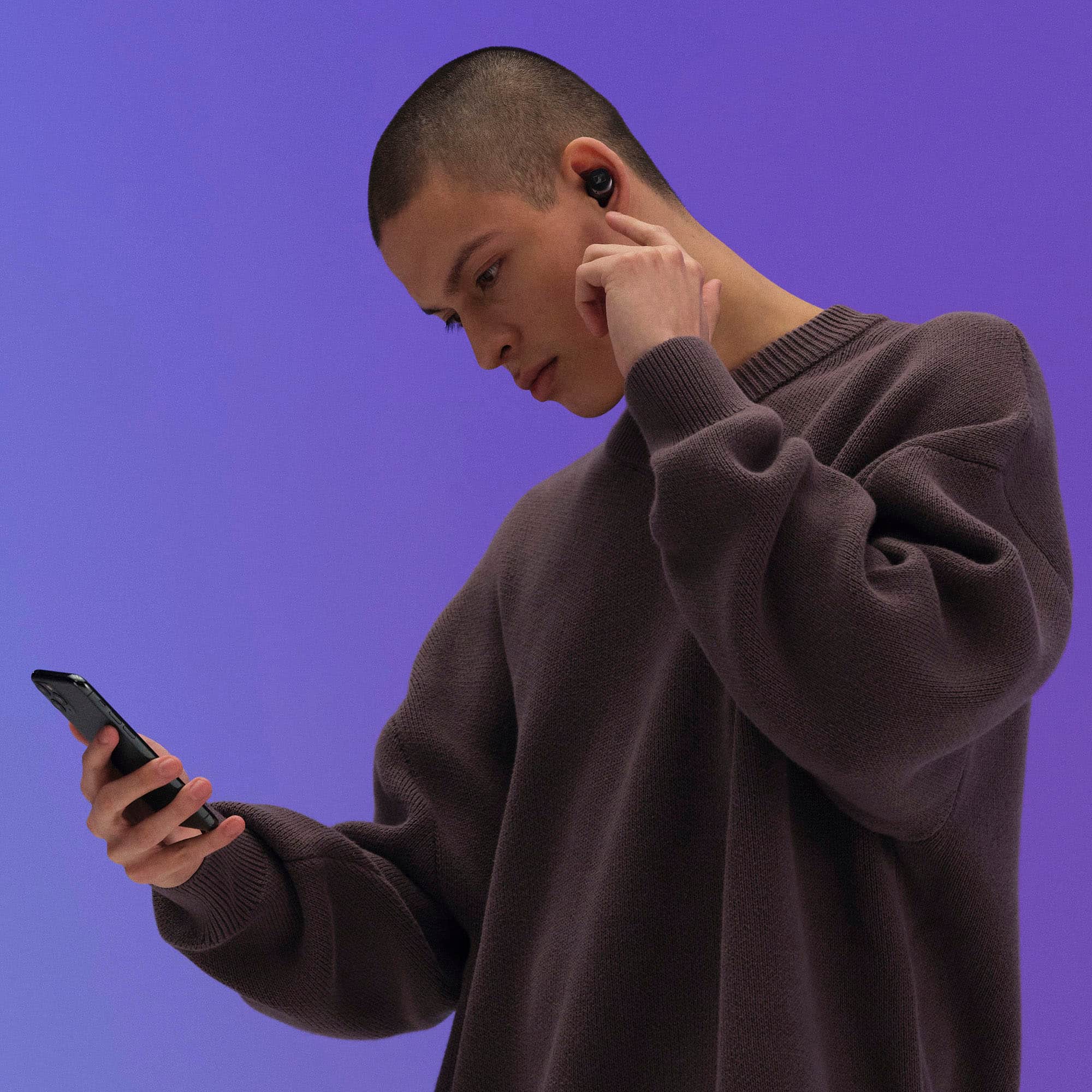 Alt View 29. Sennheiser - Momentum 3 True Wireless Noise Cancelling In-Ear Headphones - Black.