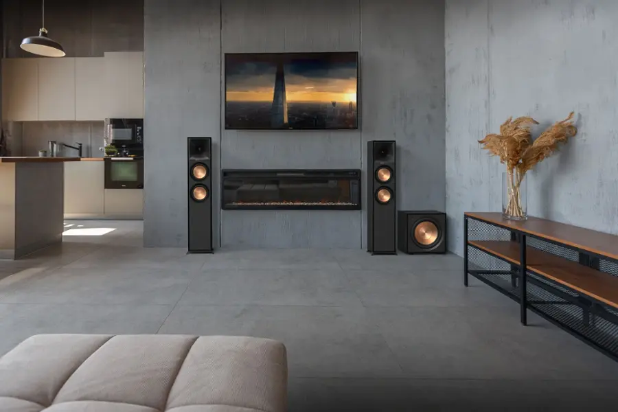 Alt View 13. Klipsch - Reference Series 10" 150W Powered Subwoofer - Black.