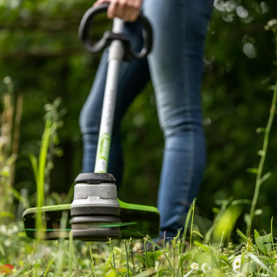 Alt View 13. Greenworks - 80V 16" Cutting Diameter  Brushless Straight Shaft Grass Trimmer 2.0 Ah Battery and Rapid Charger - Black/Green.