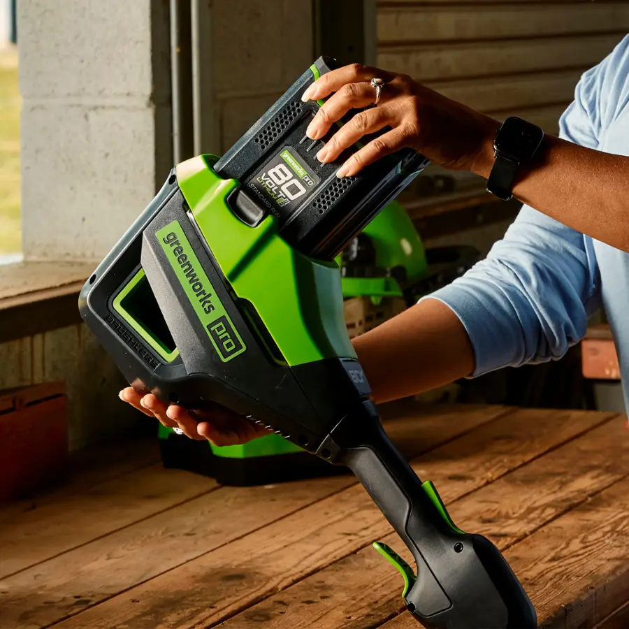 Alt View 26. Greenworks - 80-Volt 8-Inch Cutting Diameter Brushless Straight Shaft Edger (Battery Not Included) - Green.